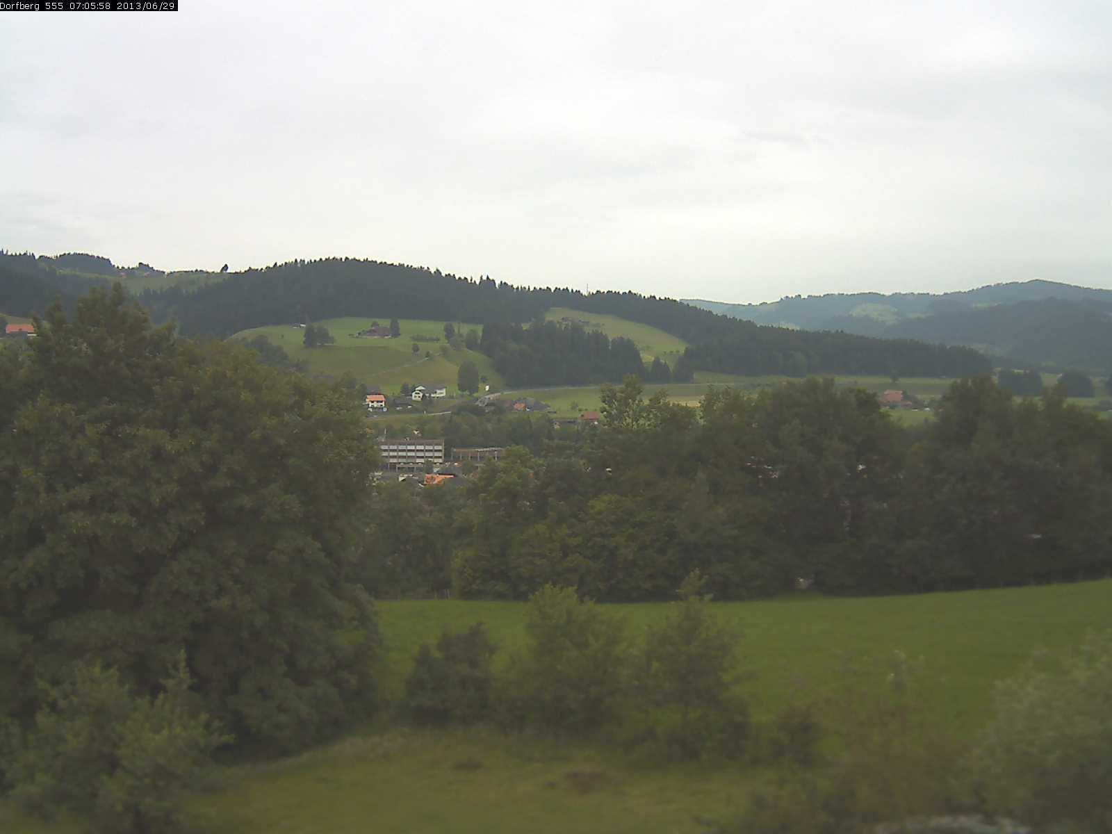 Webcam-Bild: Aussicht vom Dorfberg in Langnau 20130629-070600