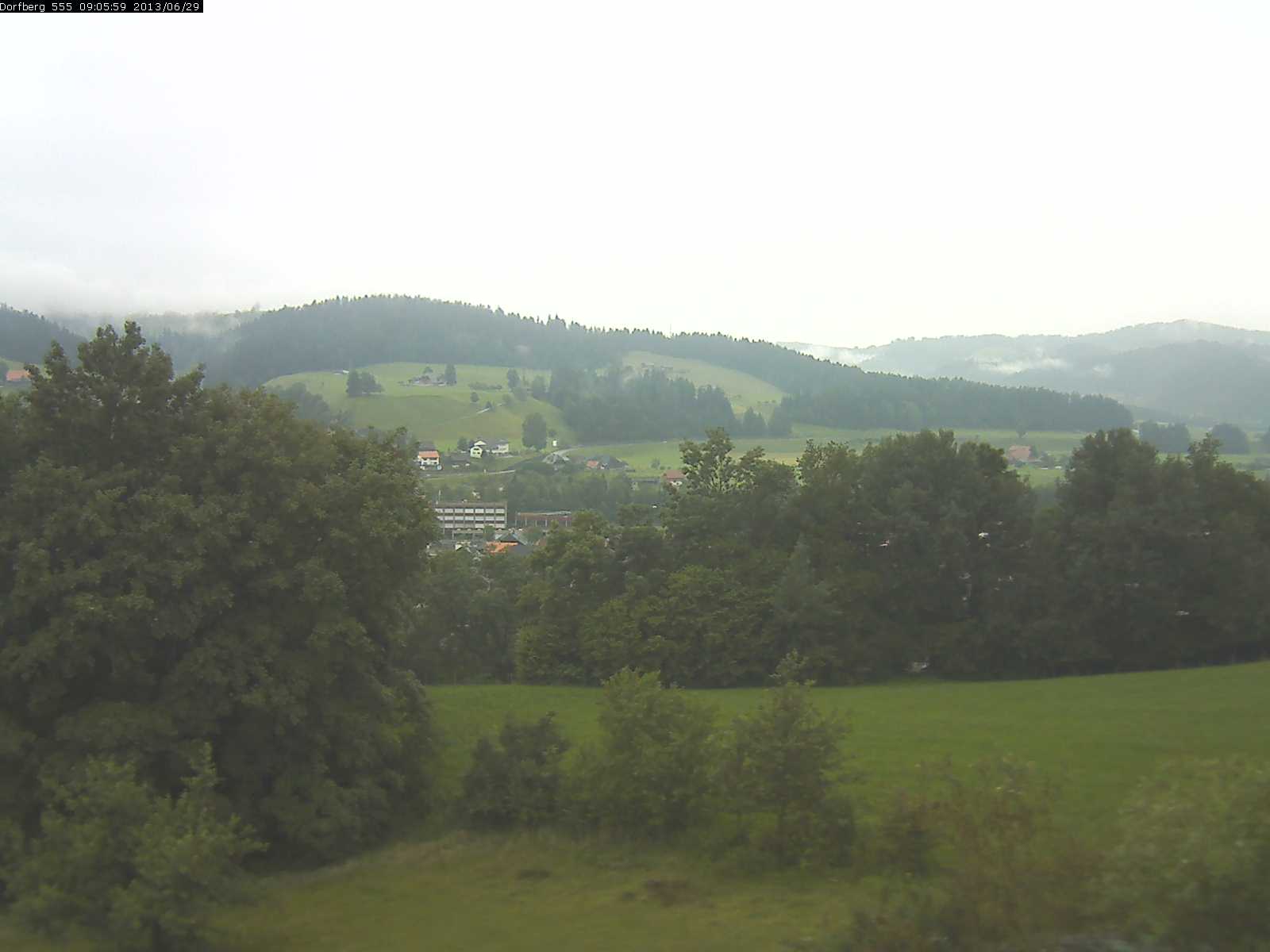 Webcam-Bild: Aussicht vom Dorfberg in Langnau 20130629-090600