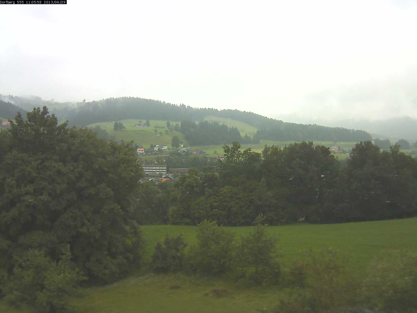 Webcam-Bild: Aussicht vom Dorfberg in Langnau 20130629-110600