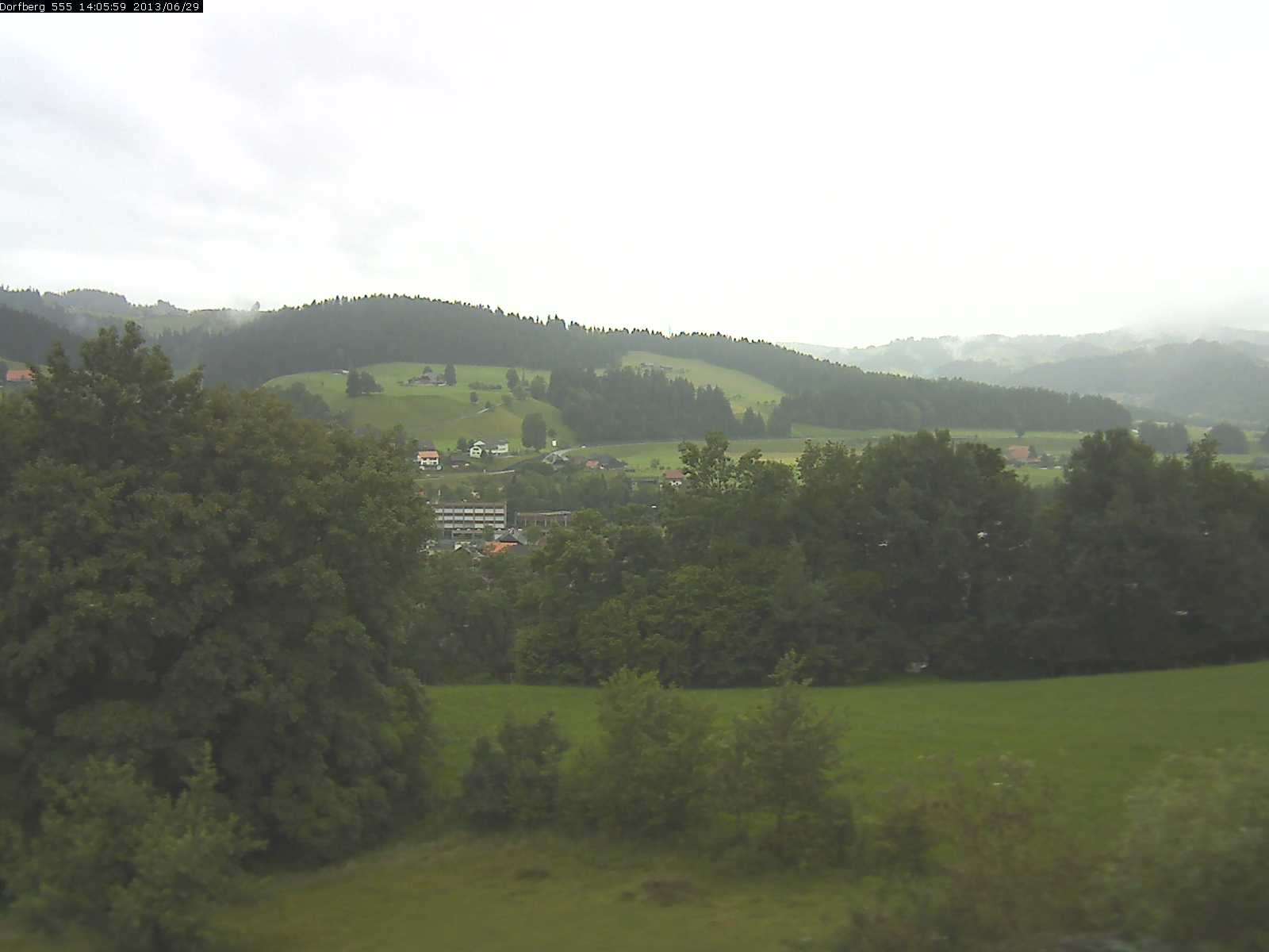 Webcam-Bild: Aussicht vom Dorfberg in Langnau 20130629-140600
