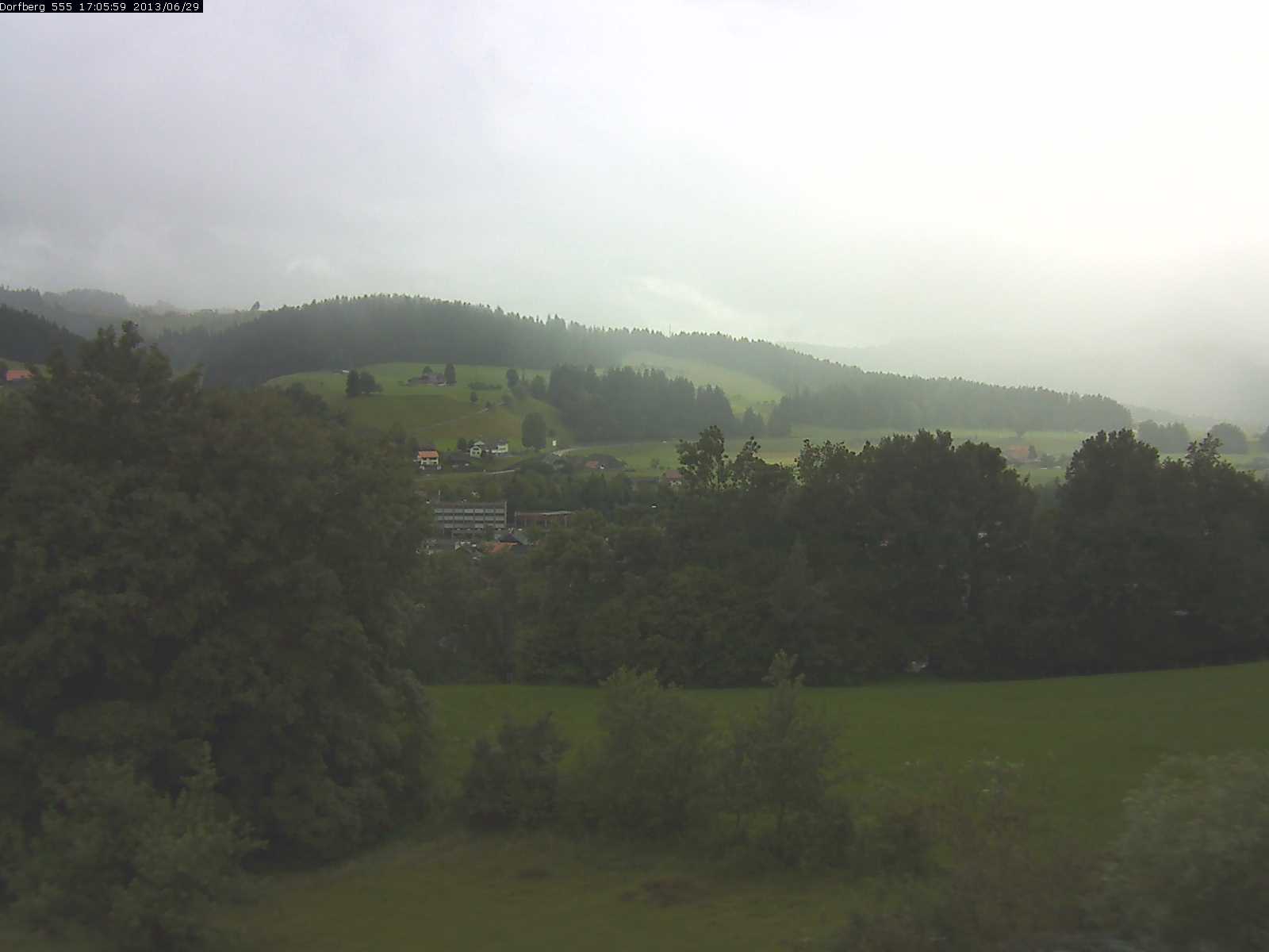Webcam-Bild: Aussicht vom Dorfberg in Langnau 20130629-170600