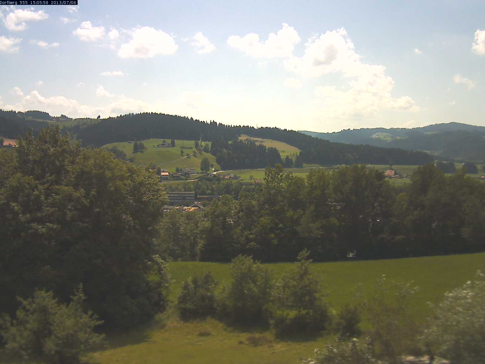 Webcam-Bild: Aussicht vom Dorfberg in Langnau 20130706-150600