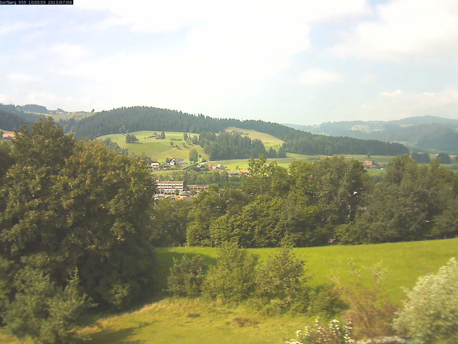 Webcam-Bild: Aussicht vom Dorfberg in Langnau 20130708-100600