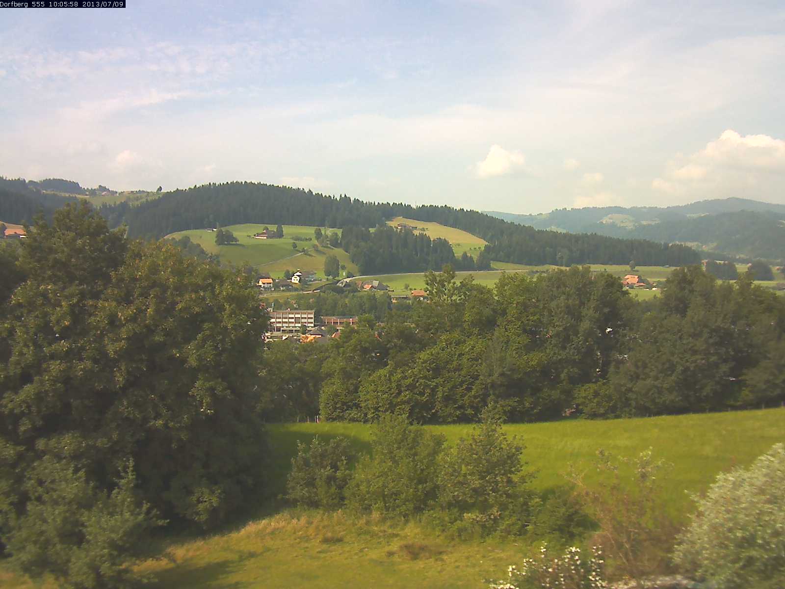 Webcam-Bild: Aussicht vom Dorfberg in Langnau 20130709-100600