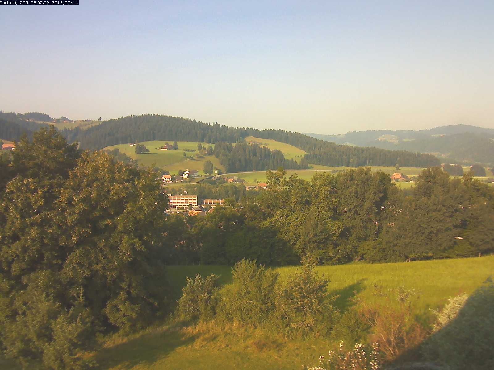 Webcam-Bild: Aussicht vom Dorfberg in Langnau 20130711-080600