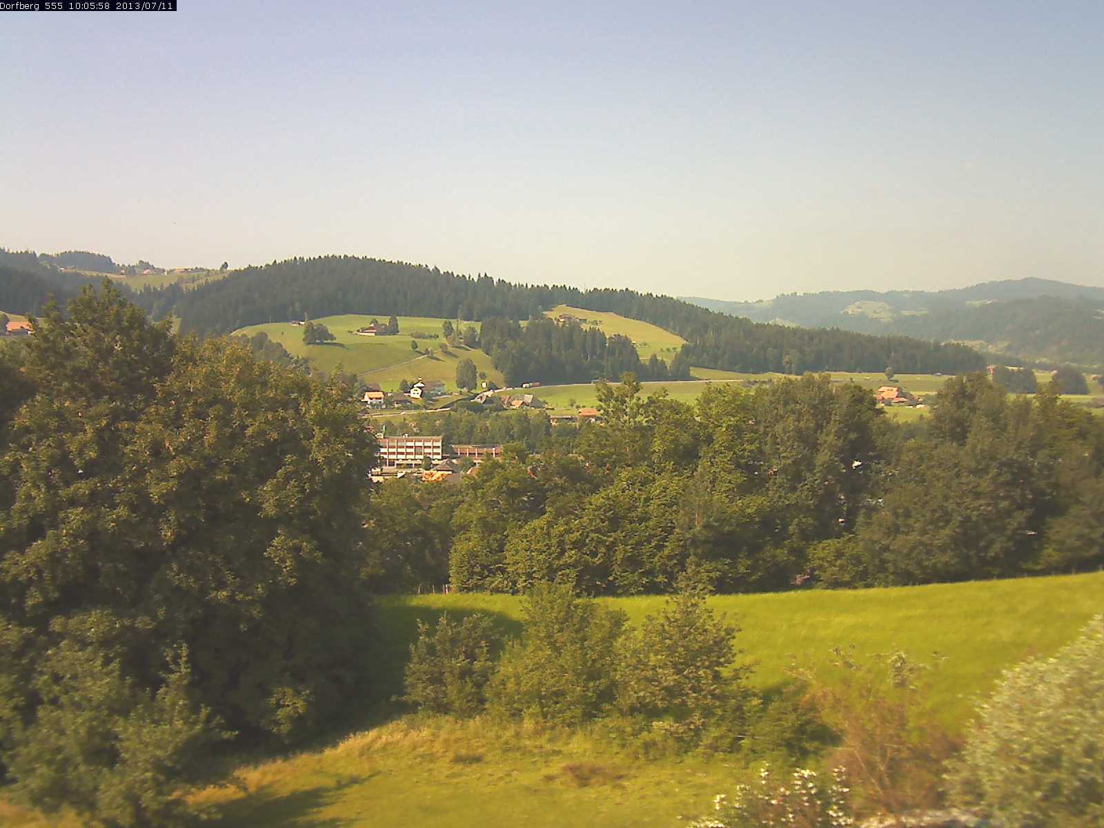 Webcam-Bild: Aussicht vom Dorfberg in Langnau 20130711-100600