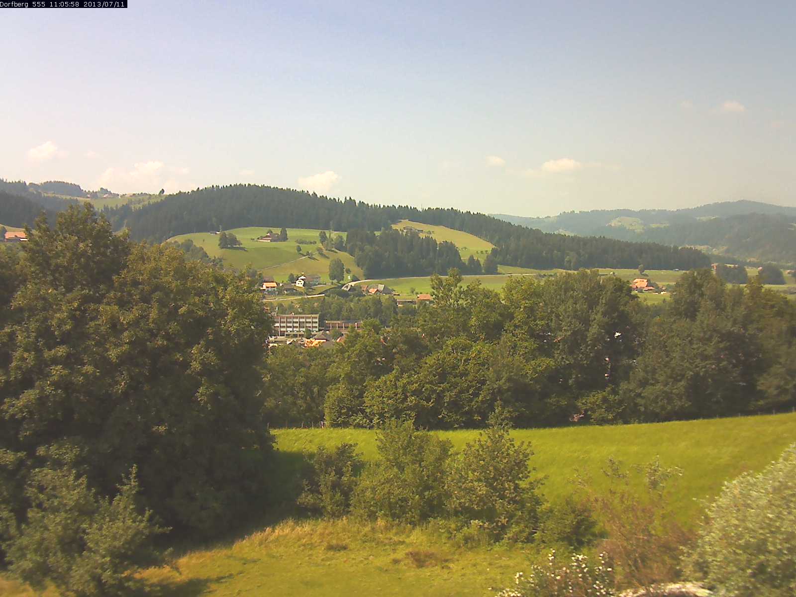 Webcam-Bild: Aussicht vom Dorfberg in Langnau 20130711-110600