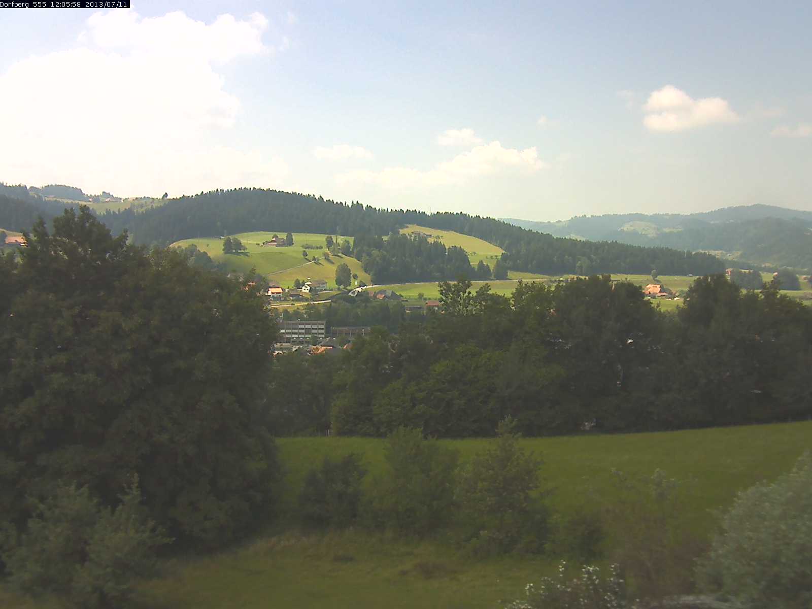 Webcam-Bild: Aussicht vom Dorfberg in Langnau 20130711-120600