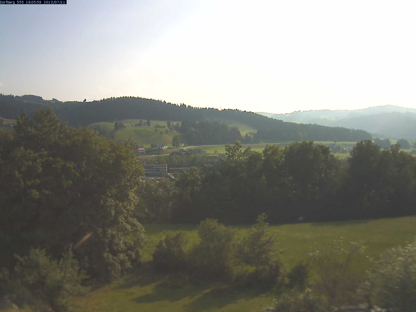 Webcam-Bild: Aussicht vom Dorfberg in Langnau 20130711-180600