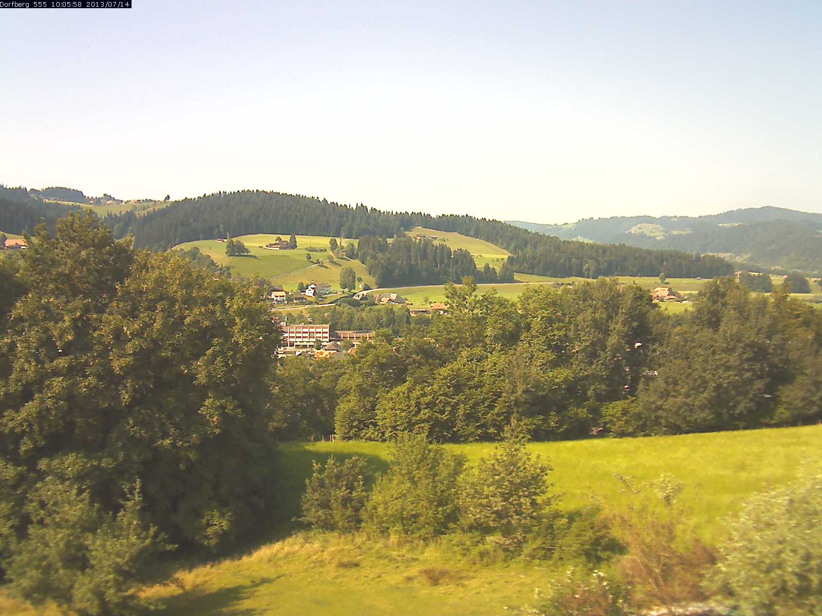 Webcam-Bild: Aussicht vom Dorfberg in Langnau 20130714-100600