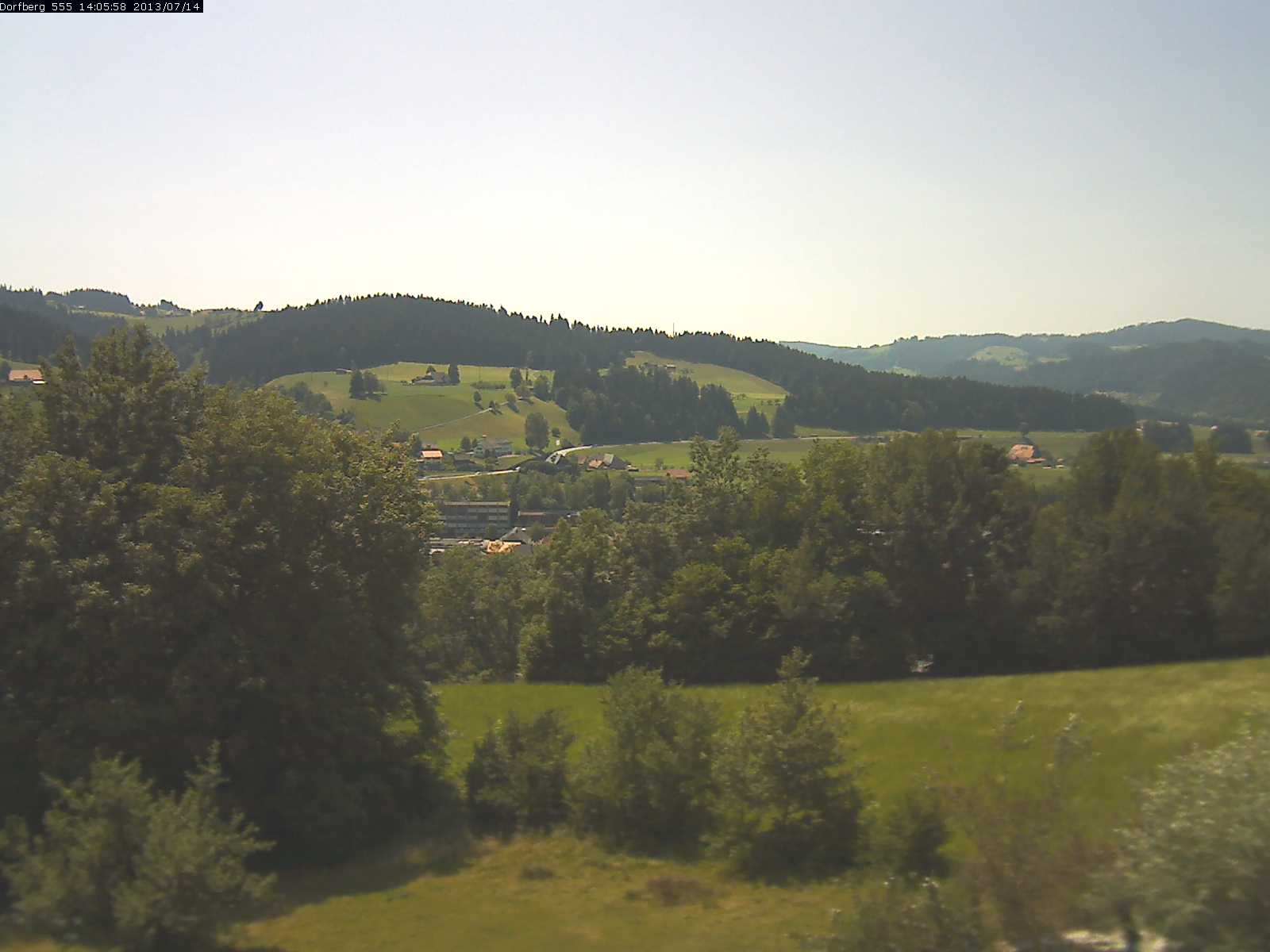 Webcam-Bild: Aussicht vom Dorfberg in Langnau 20130714-140600
