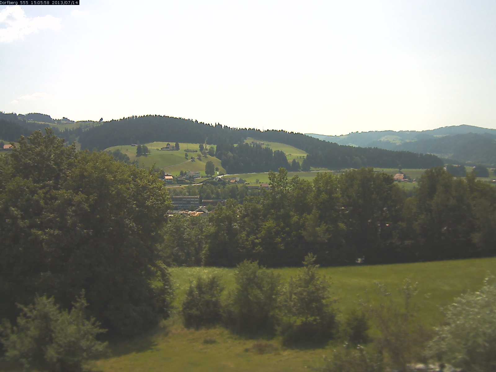 Webcam-Bild: Aussicht vom Dorfberg in Langnau 20130714-150600