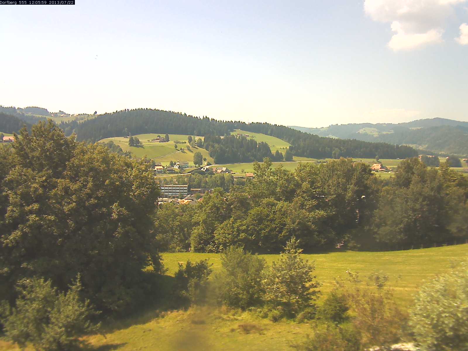 Webcam-Bild: Aussicht vom Dorfberg in Langnau 20130722-120600