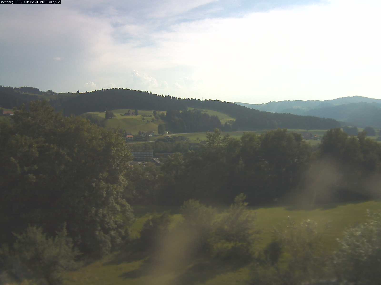 Webcam-Bild: Aussicht vom Dorfberg in Langnau 20130722-180600