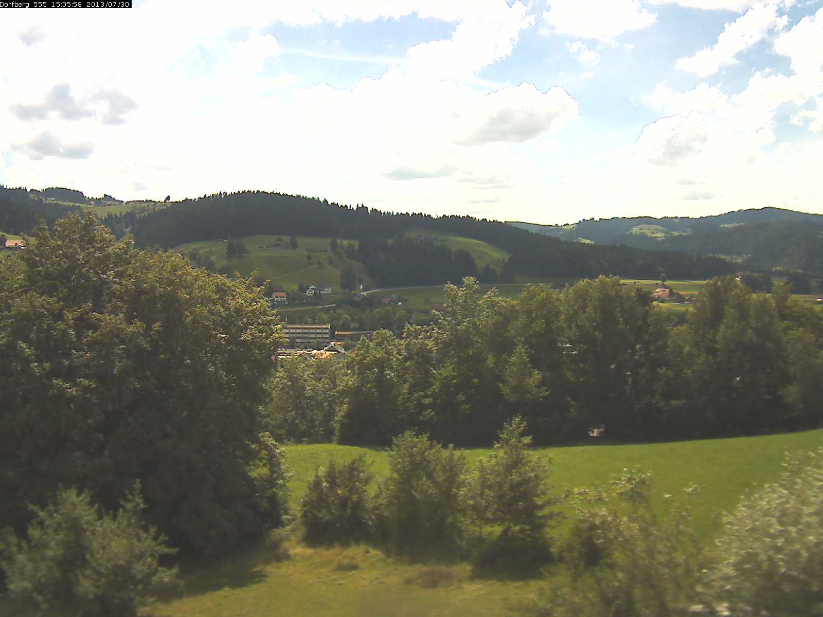 Webcam-Bild: Aussicht vom Dorfberg in Langnau 20130730-150600