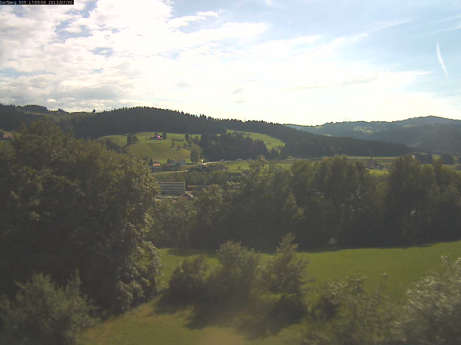 Webcam-Bild: Aussicht vom Dorfberg in Langnau 20130730-170600