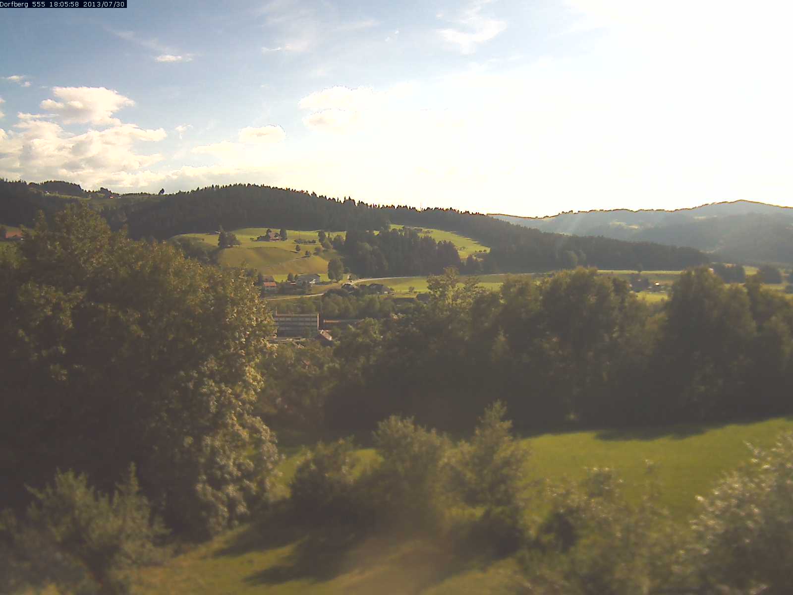 Webcam-Bild: Aussicht vom Dorfberg in Langnau 20130730-180600