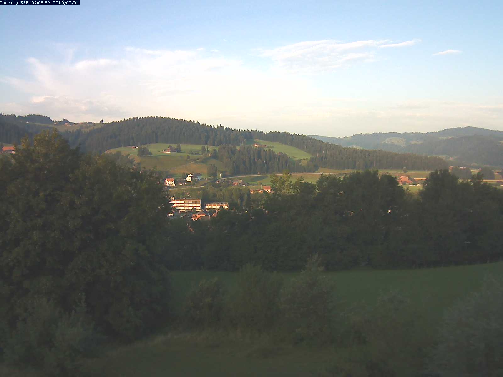 Webcam-Bild: Aussicht vom Dorfberg in Langnau 20130804-070600
