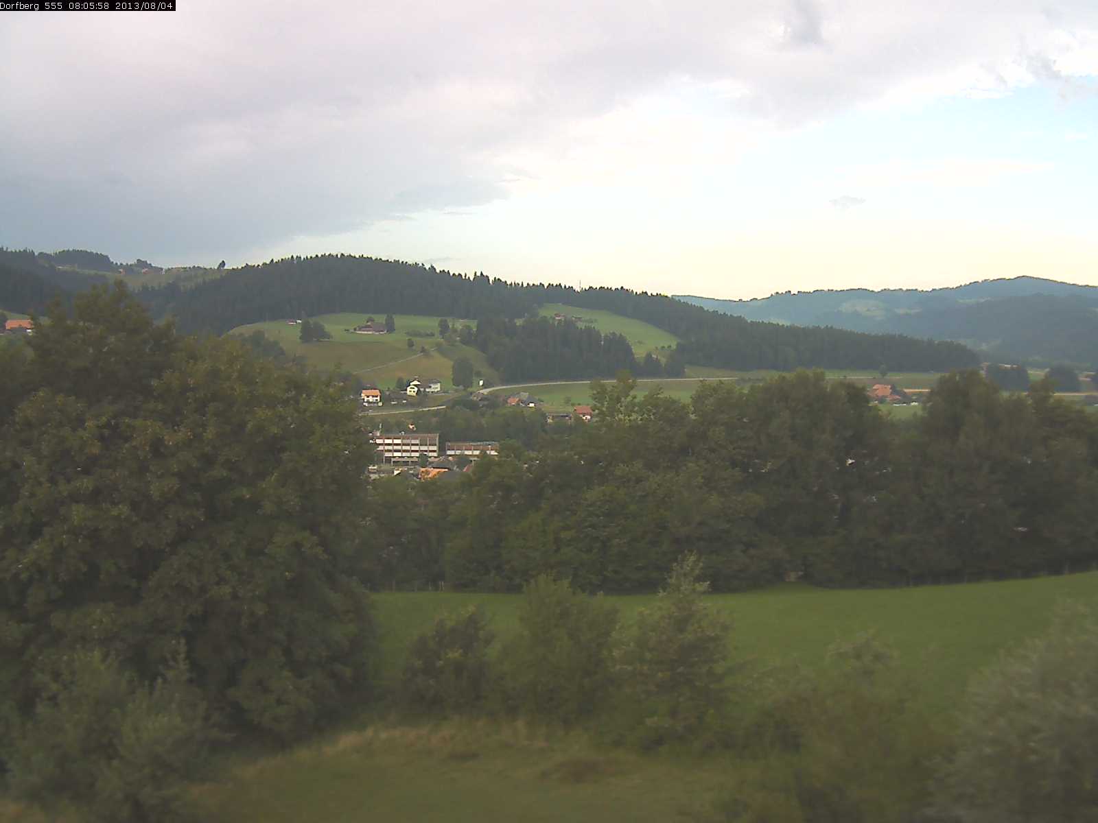 Webcam-Bild: Aussicht vom Dorfberg in Langnau 20130804-080600
