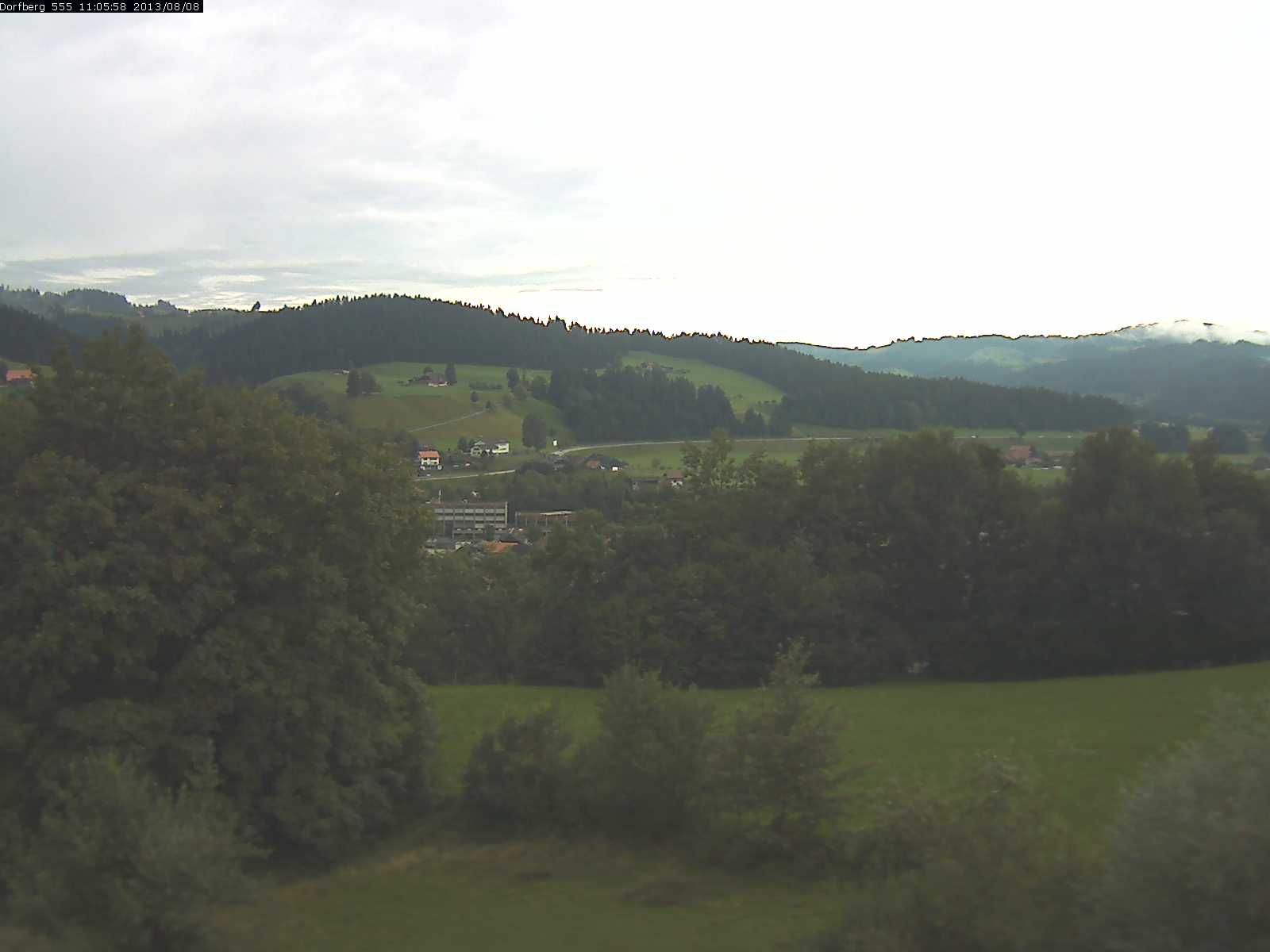 Webcam-Bild: Aussicht vom Dorfberg in Langnau 20130808-110600