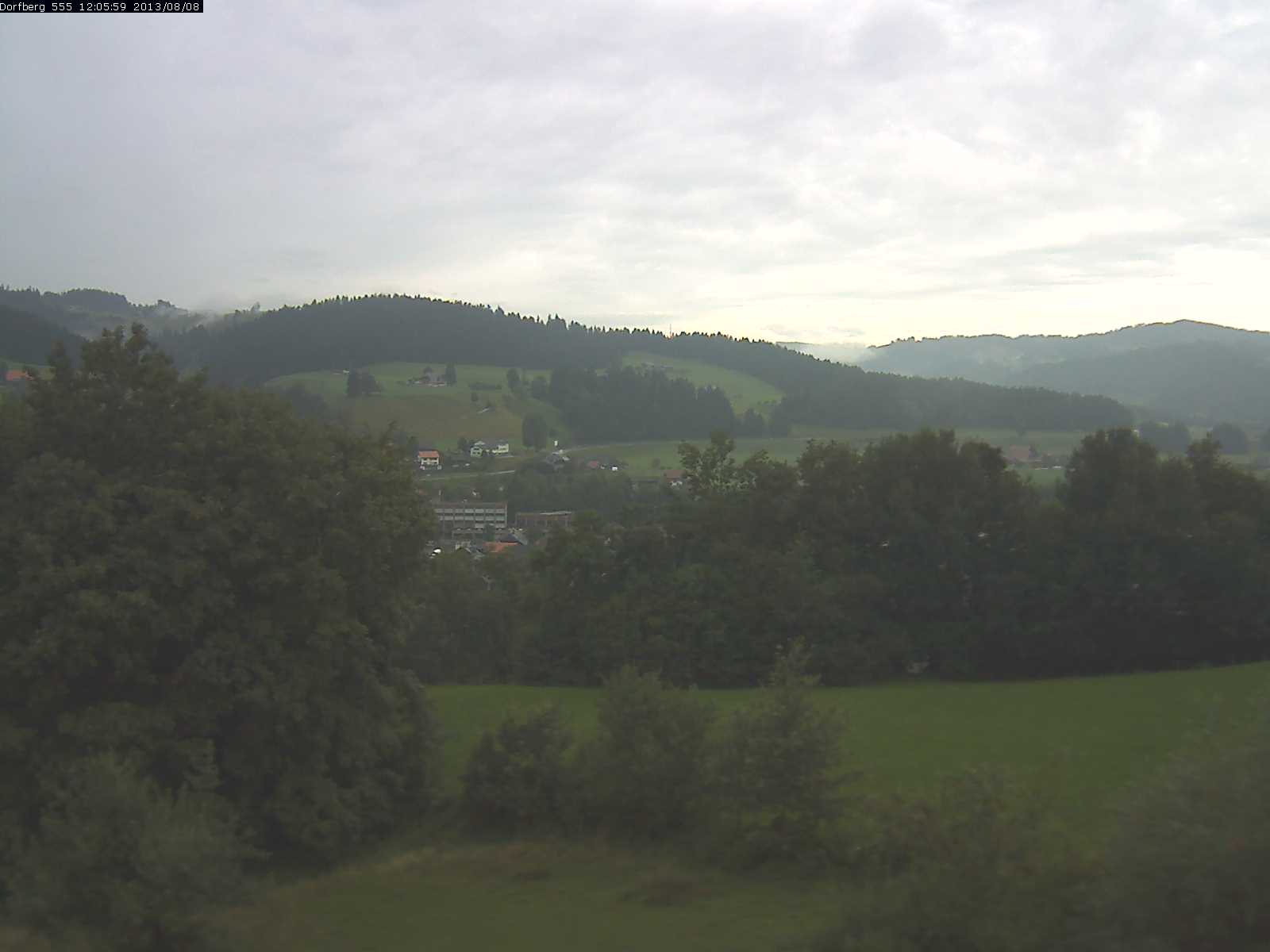 Webcam-Bild: Aussicht vom Dorfberg in Langnau 20130808-120600