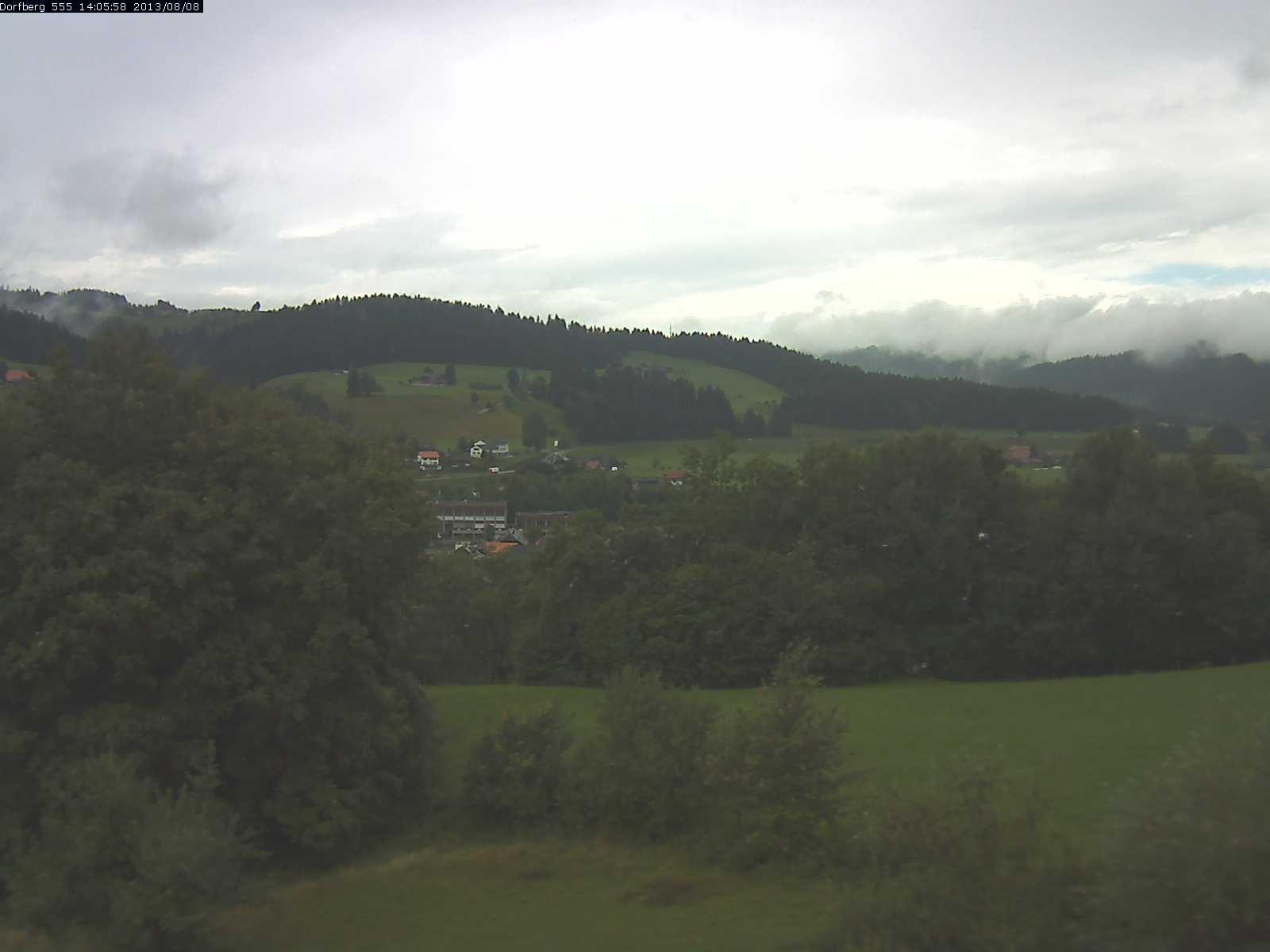 Webcam-Bild: Aussicht vom Dorfberg in Langnau 20130808-140600