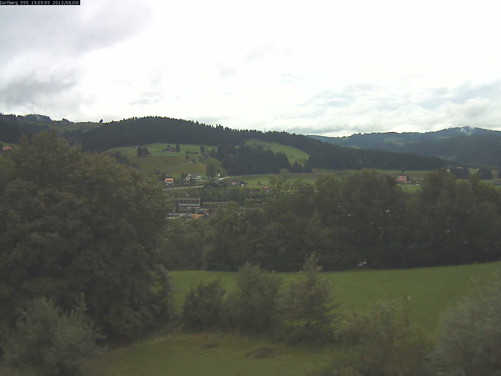 Webcam-Bild: Aussicht vom Dorfberg in Langnau 20130808-150600