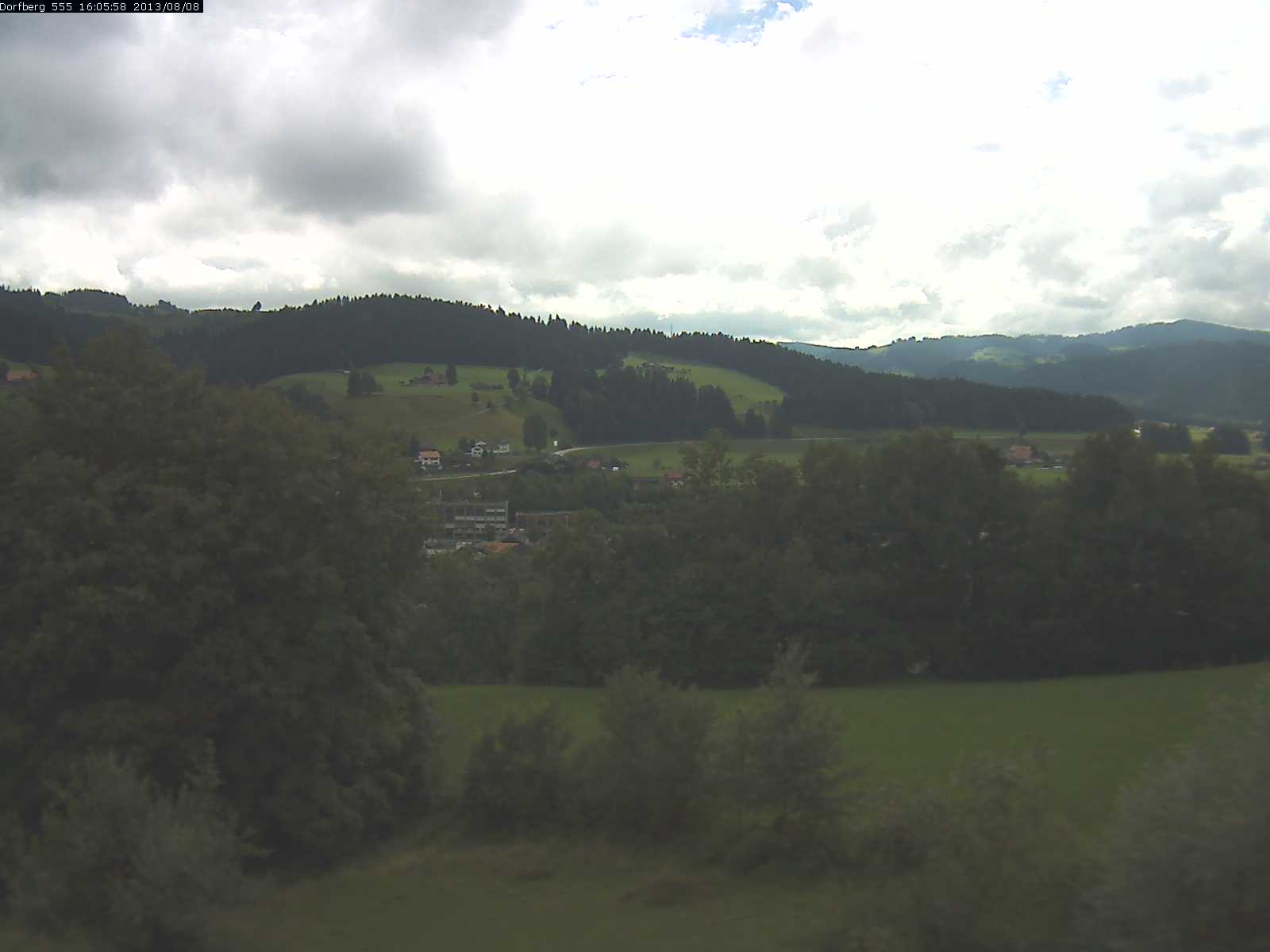 Webcam-Bild: Aussicht vom Dorfberg in Langnau 20130808-160600