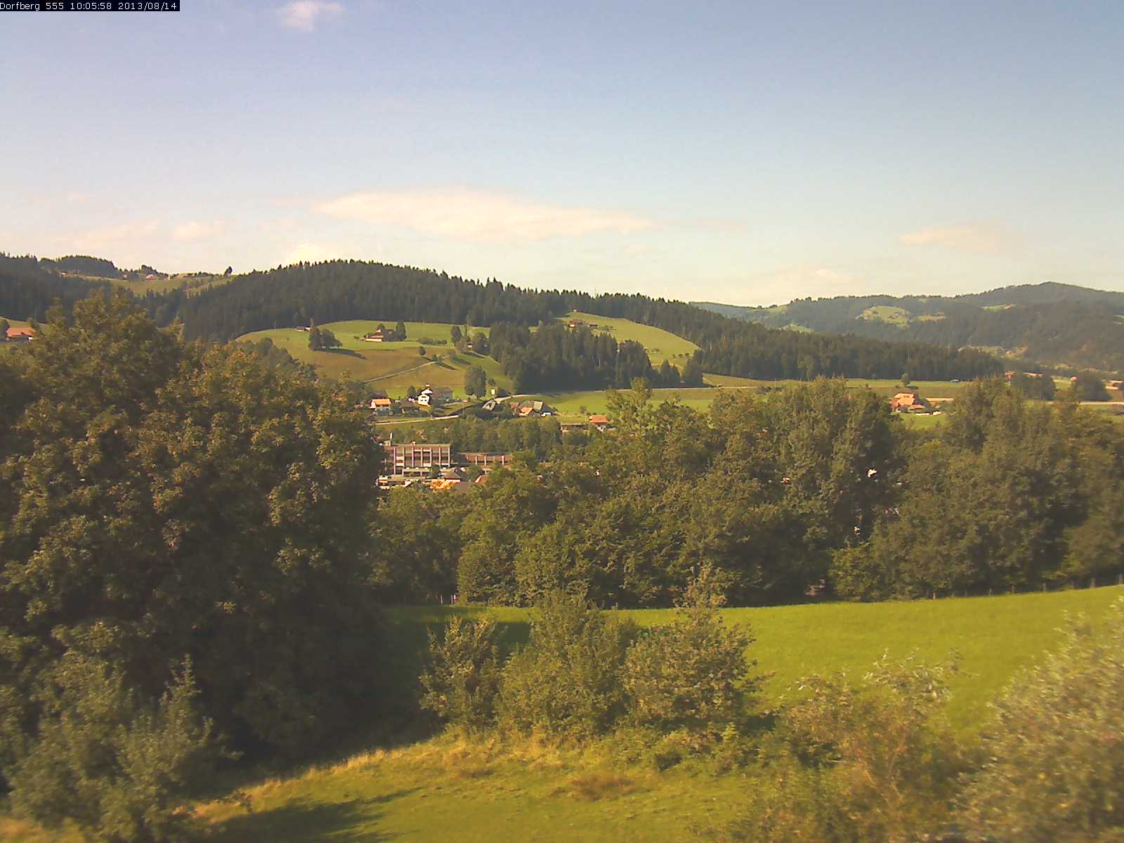 Webcam-Bild: Aussicht vom Dorfberg in Langnau 20130814-100600