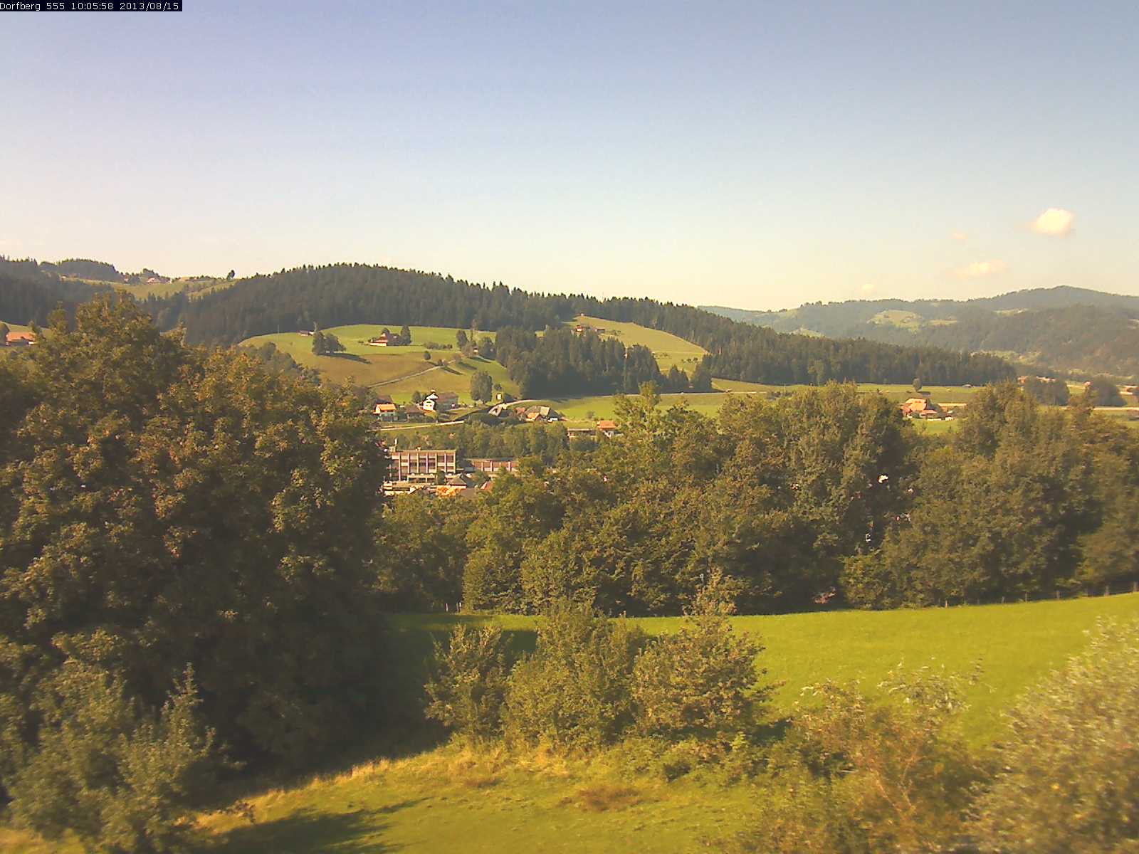 Webcam-Bild: Aussicht vom Dorfberg in Langnau 20130815-100600