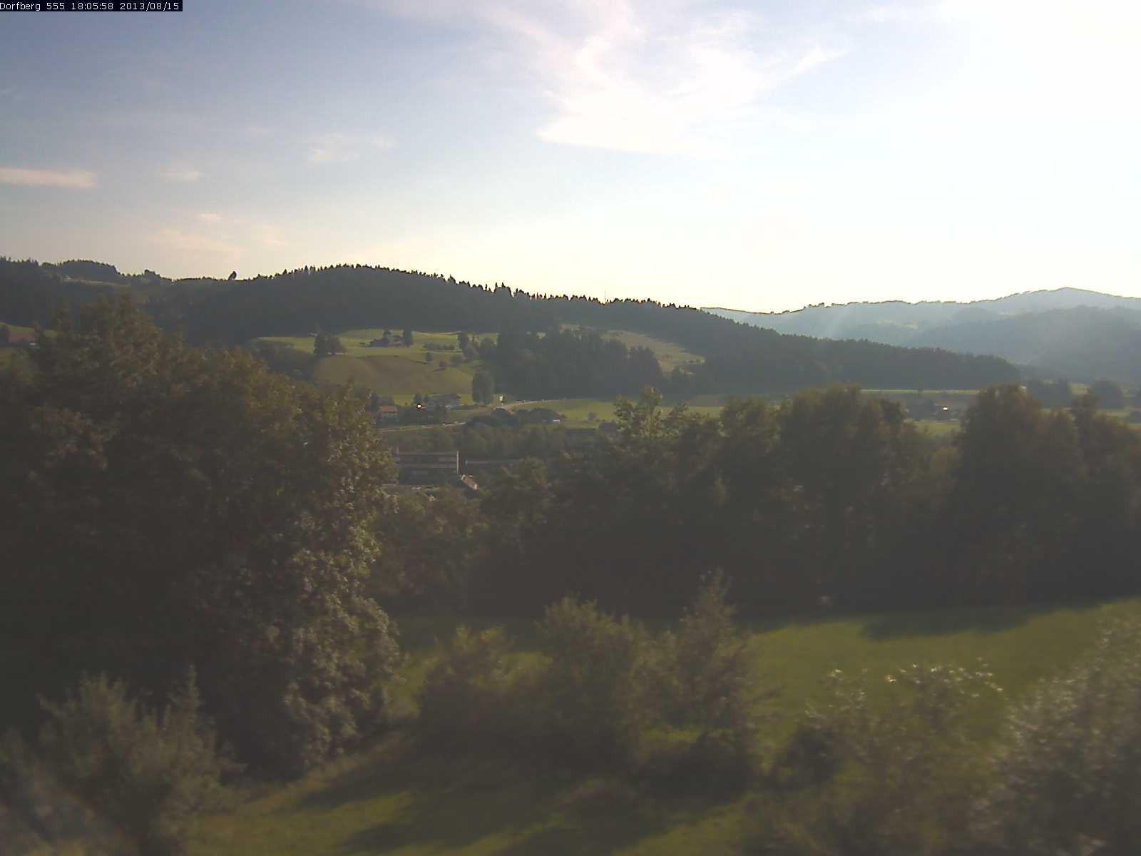 Webcam-Bild: Aussicht vom Dorfberg in Langnau 20130815-180600