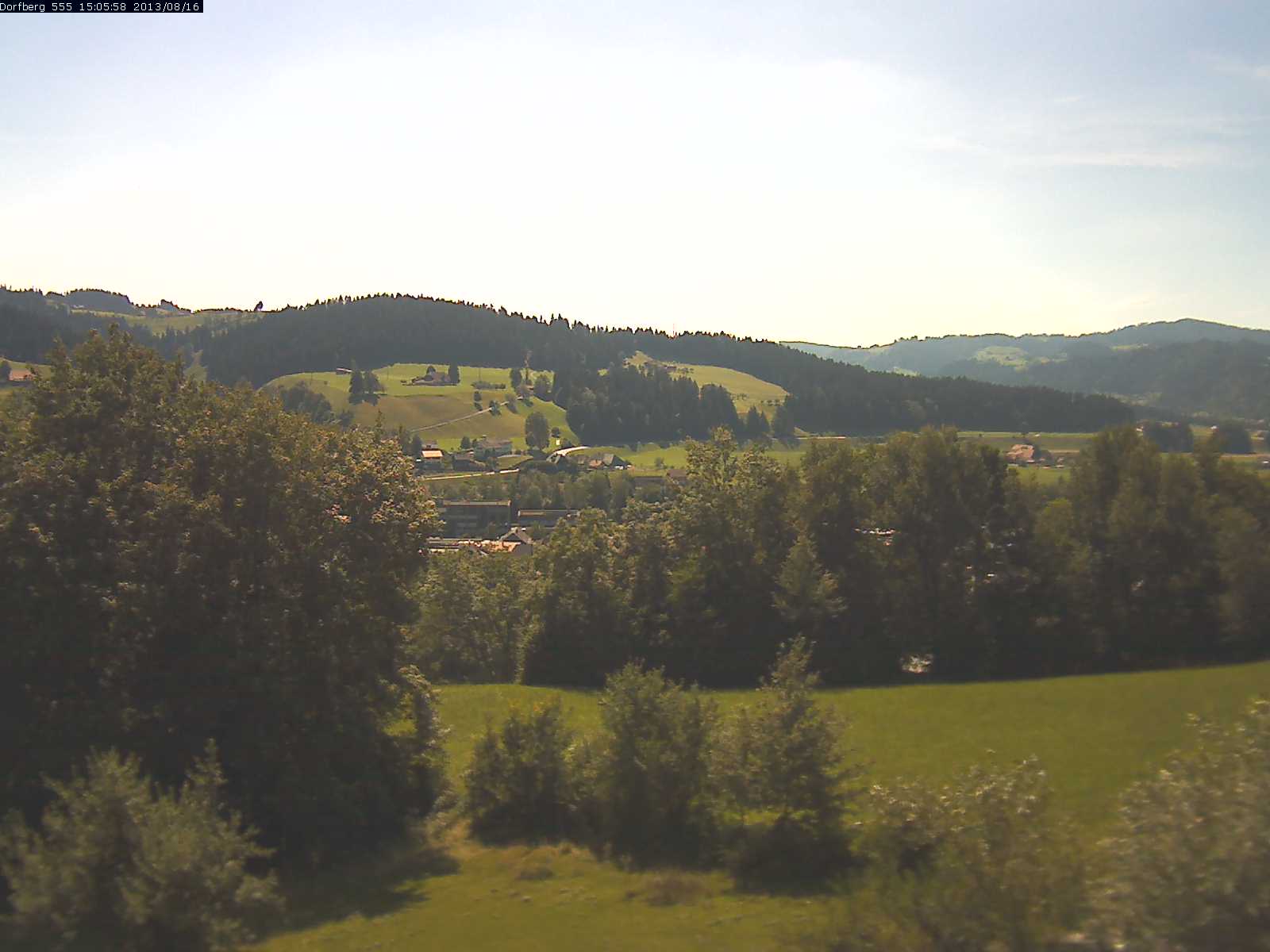 Webcam-Bild: Aussicht vom Dorfberg in Langnau 20130816-150600