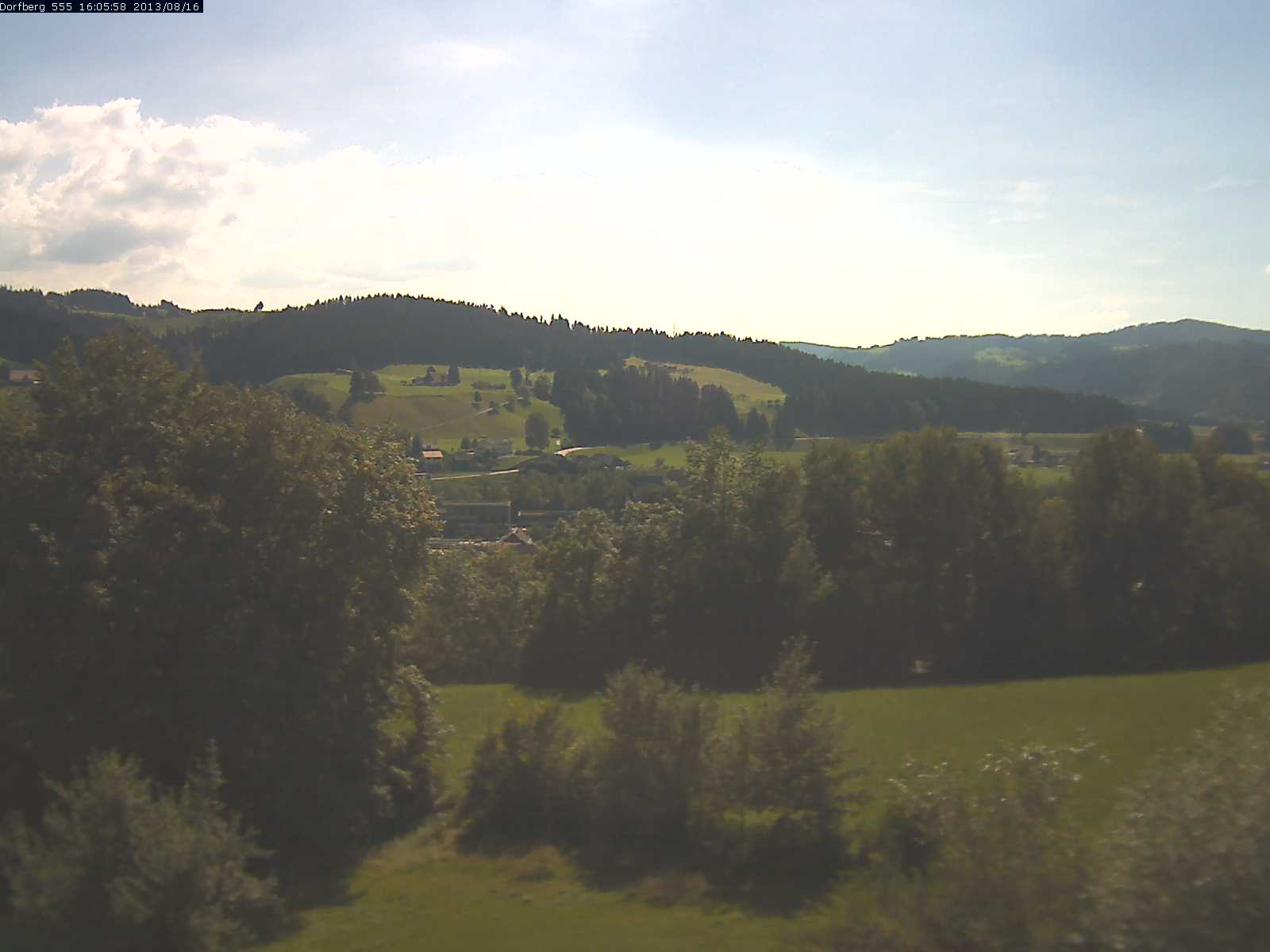 Webcam-Bild: Aussicht vom Dorfberg in Langnau 20130816-160600