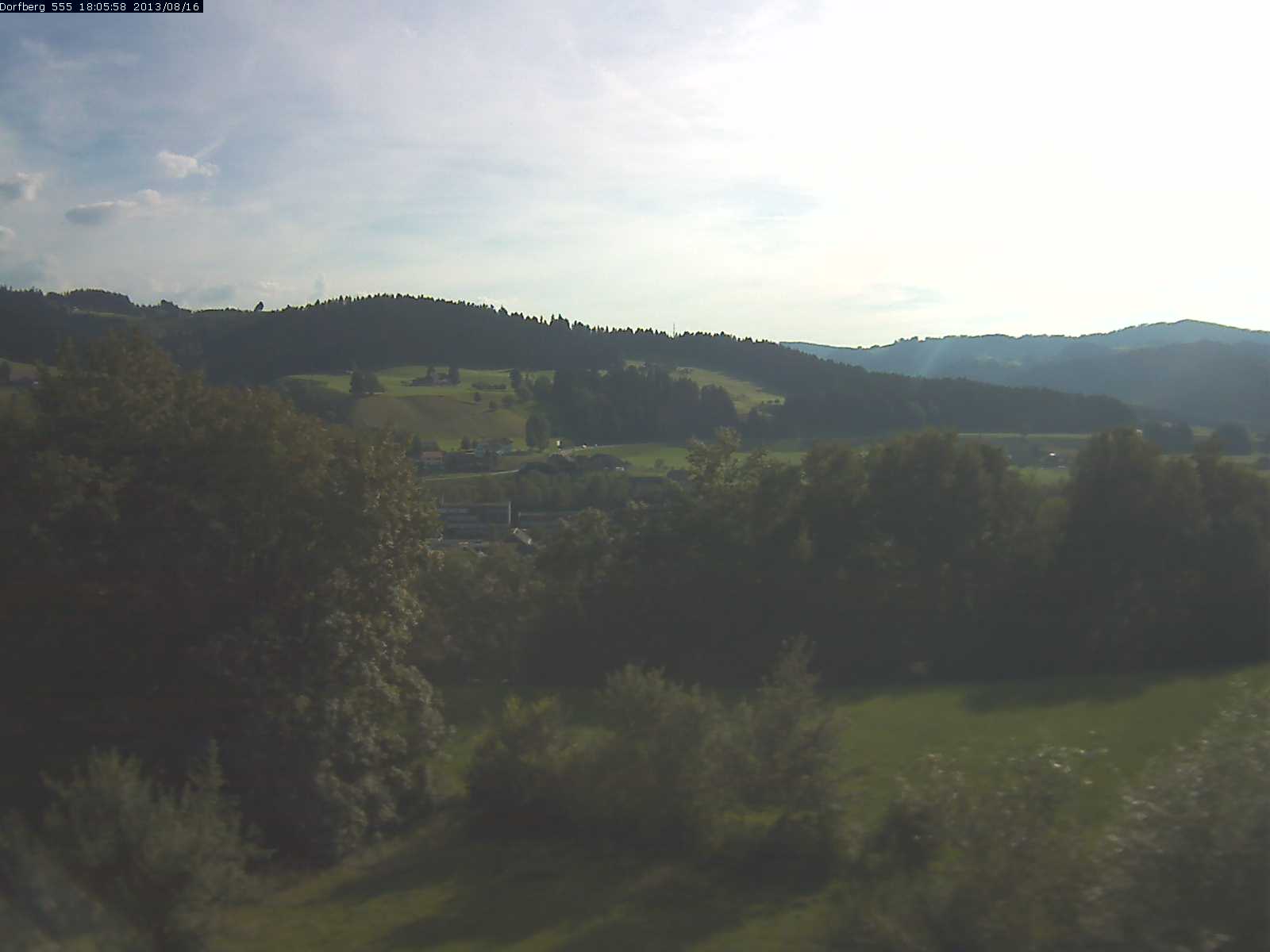 Webcam-Bild: Aussicht vom Dorfberg in Langnau 20130816-180600