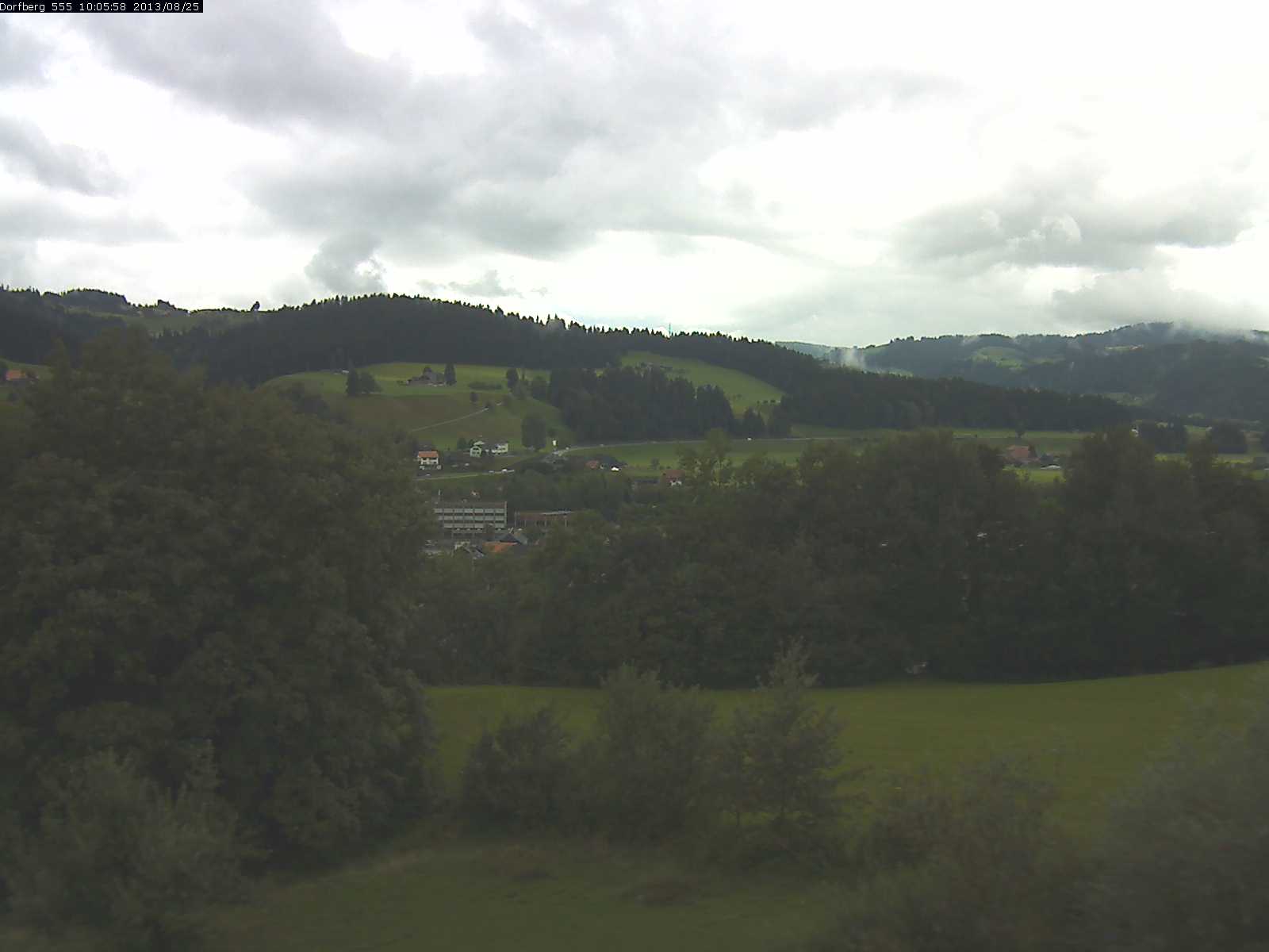 Webcam-Bild: Aussicht vom Dorfberg in Langnau 20130825-100600