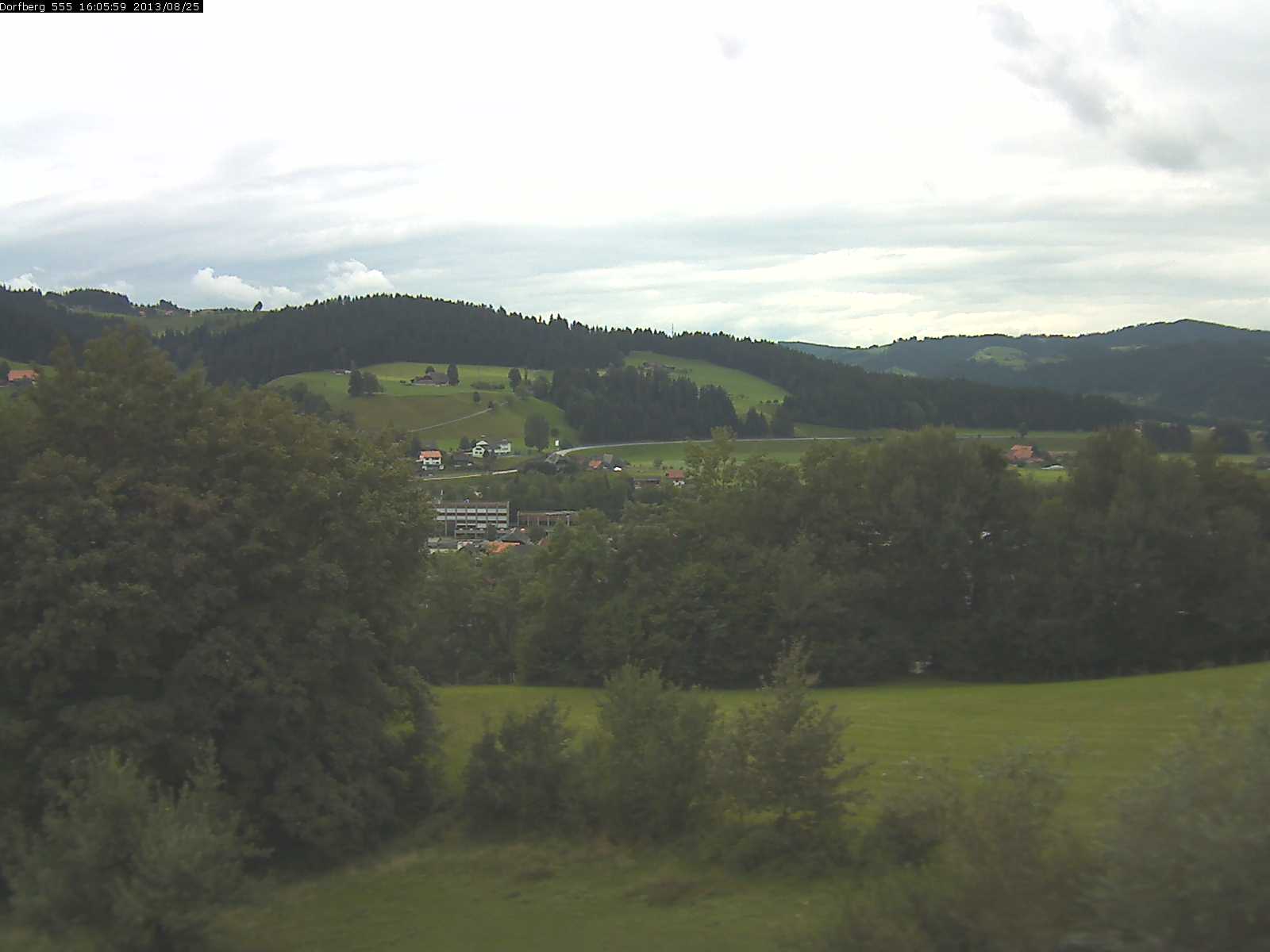 Webcam-Bild: Aussicht vom Dorfberg in Langnau 20130825-160600