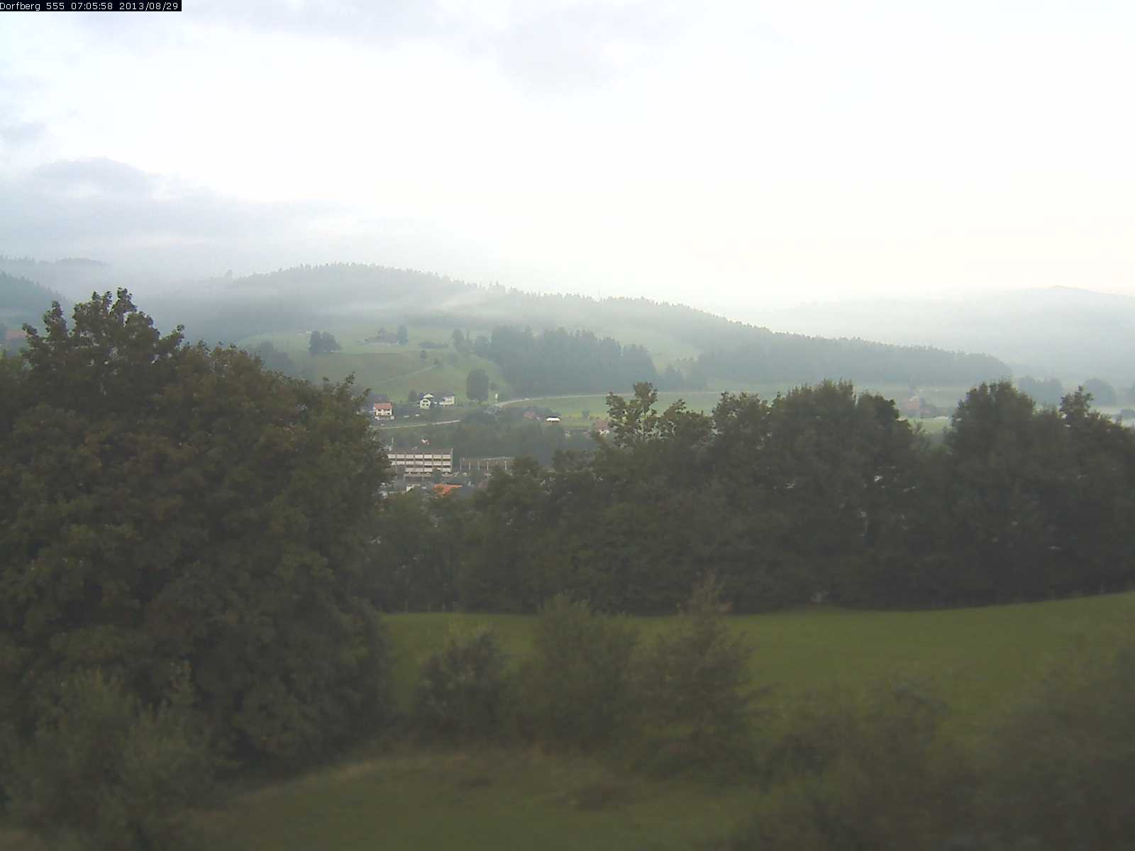 Webcam-Bild: Aussicht vom Dorfberg in Langnau 20130829-070600