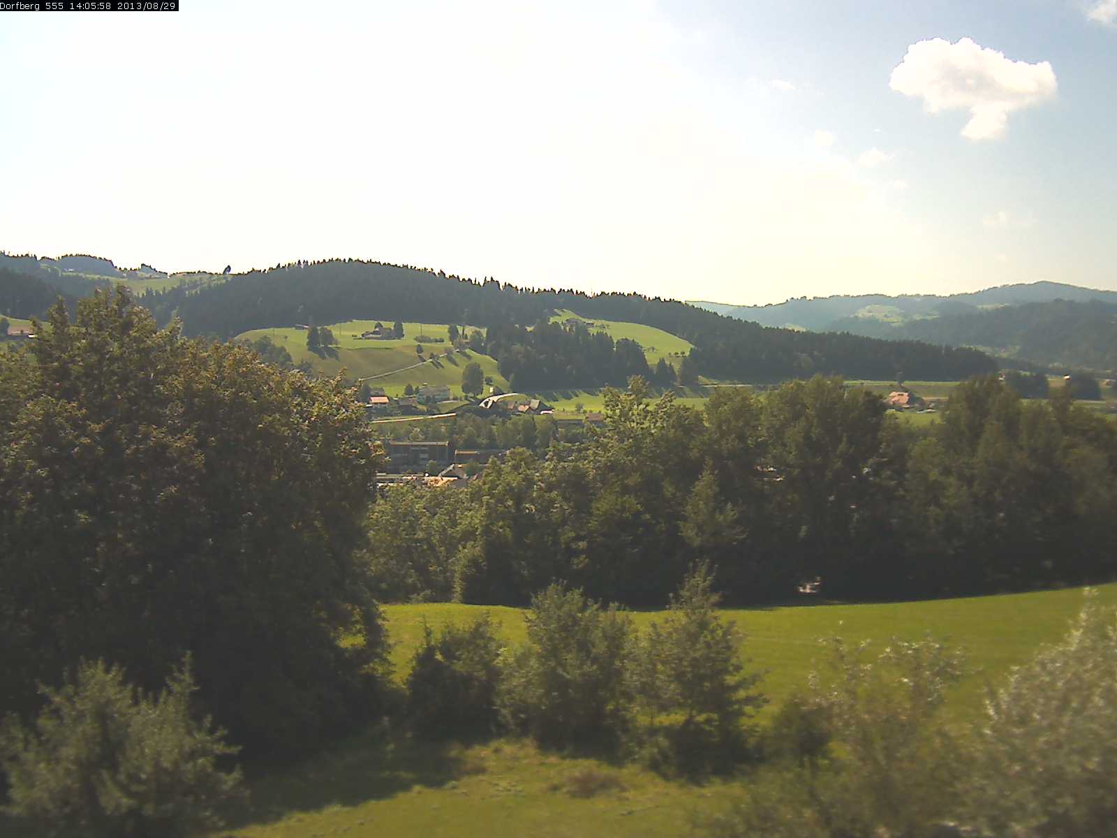 Webcam-Bild: Aussicht vom Dorfberg in Langnau 20130829-140600