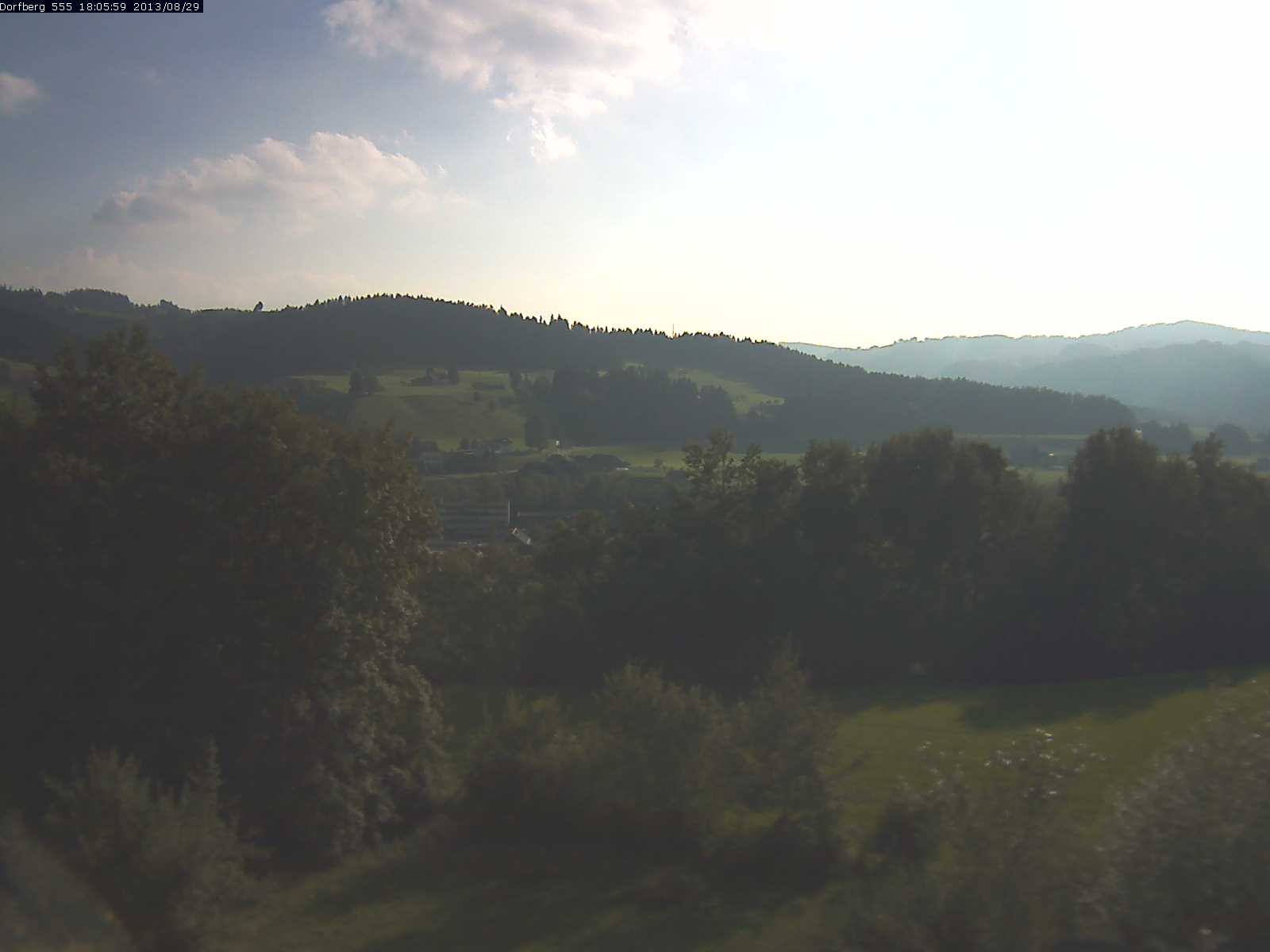 Webcam-Bild: Aussicht vom Dorfberg in Langnau 20130829-180600