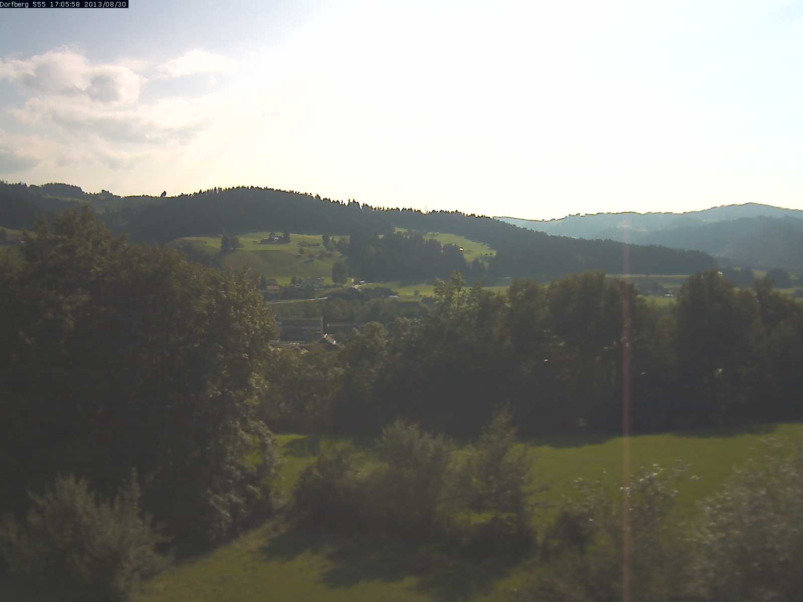 Webcam-Bild: Aussicht vom Dorfberg in Langnau 20130830-170600