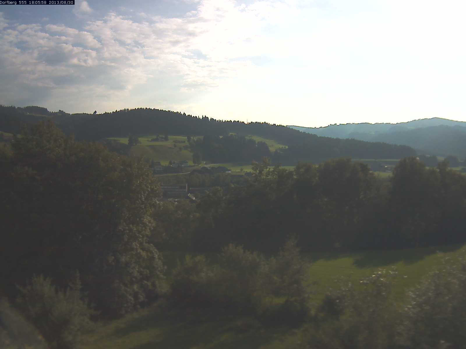 Webcam-Bild: Aussicht vom Dorfberg in Langnau 20130830-180600