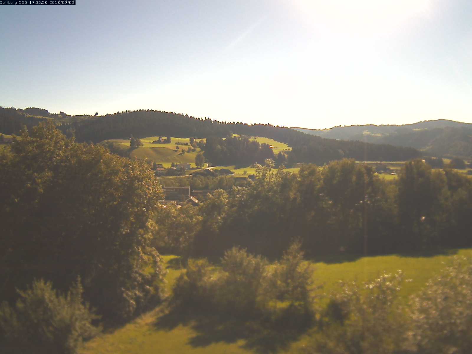 Webcam-Bild: Aussicht vom Dorfberg in Langnau 20130902-170600
