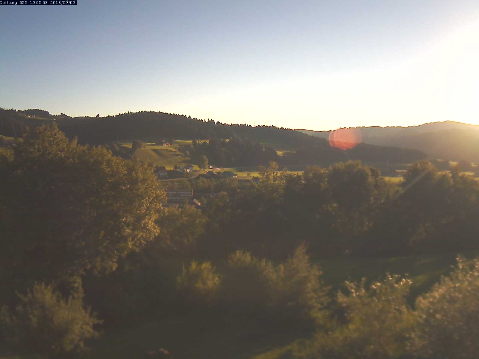 Webcam-Bild: Aussicht vom Dorfberg in Langnau 20130902-190600