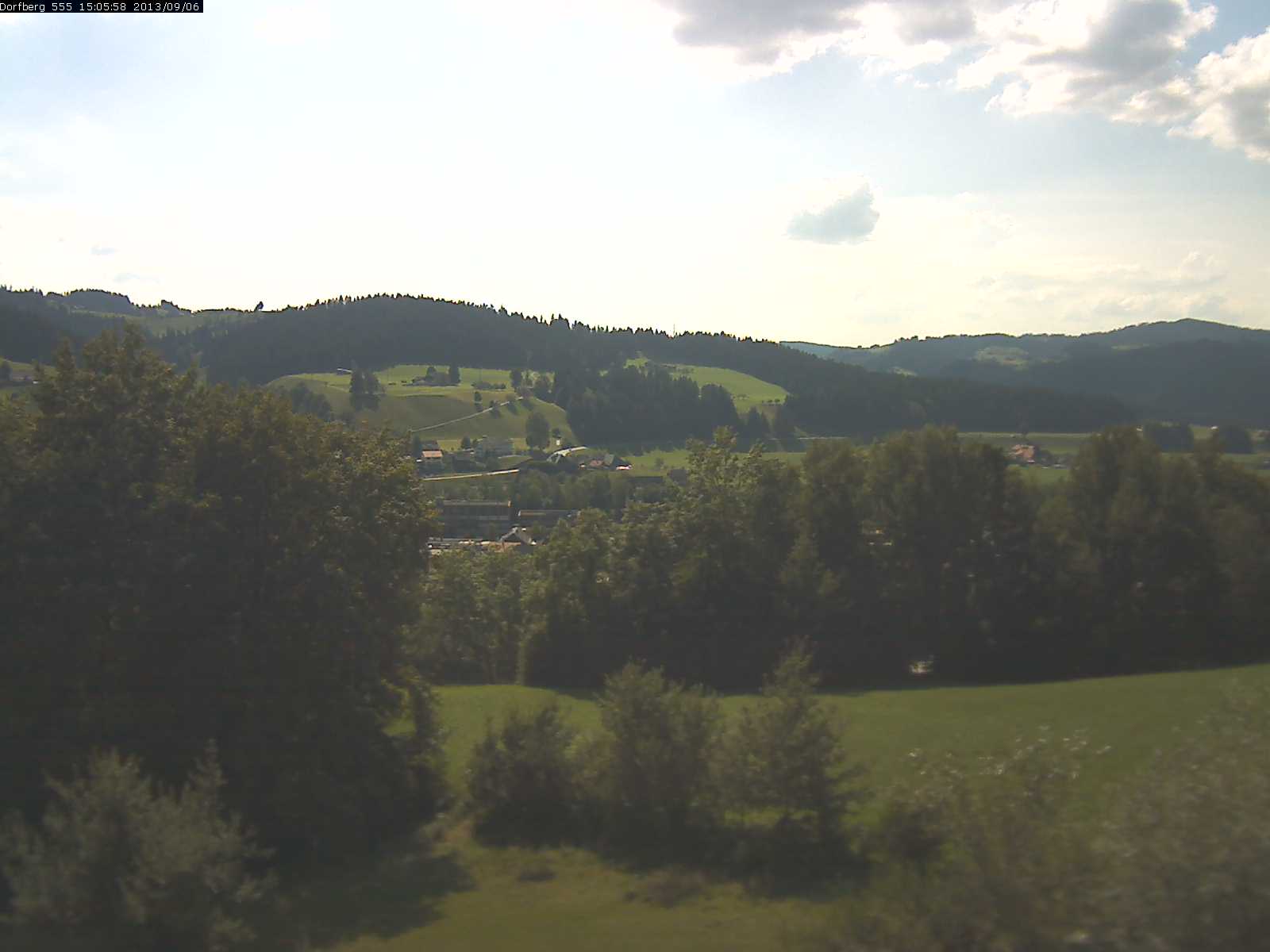 Webcam-Bild: Aussicht vom Dorfberg in Langnau 20130906-150600