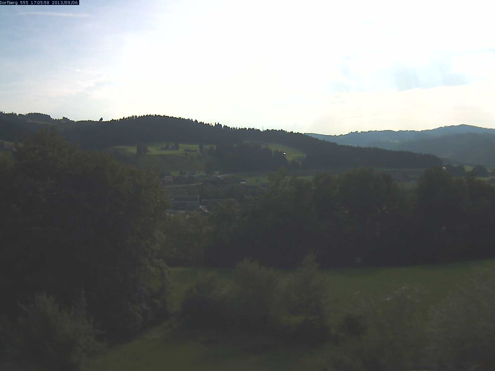 Webcam-Bild: Aussicht vom Dorfberg in Langnau 20130906-170600
