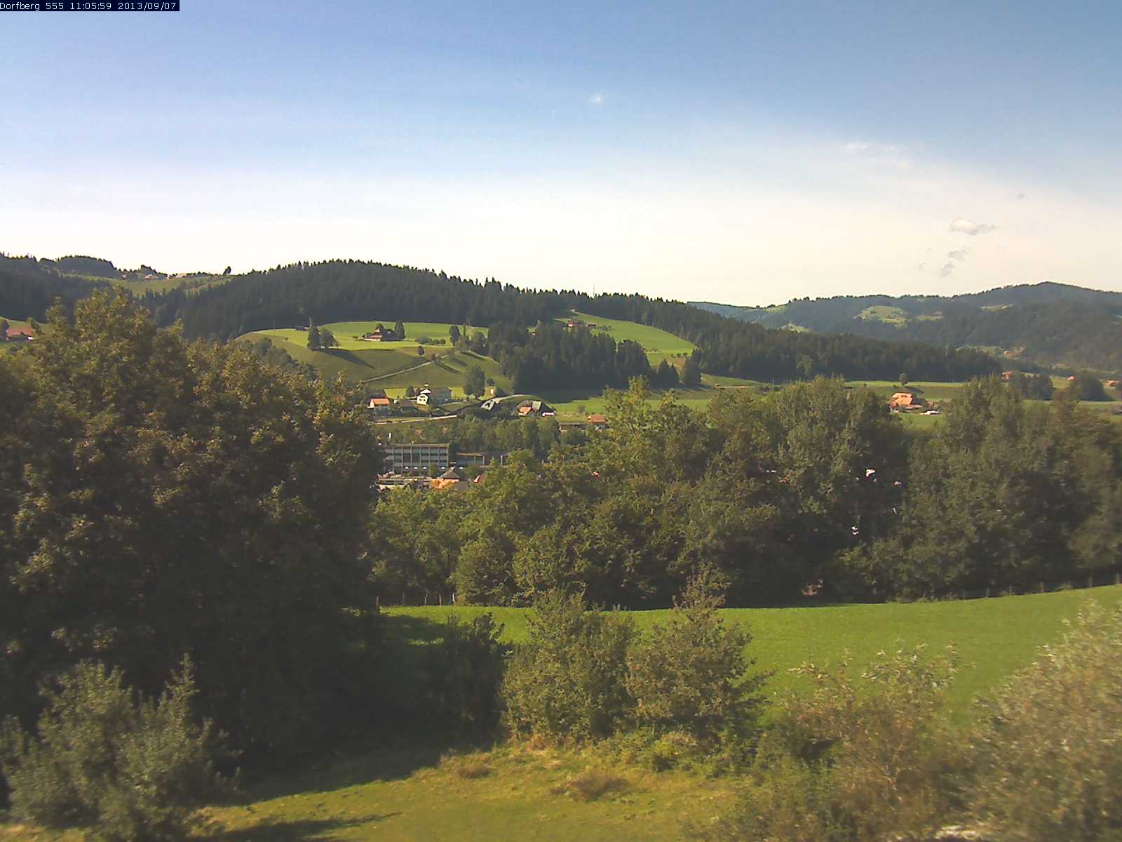 Webcam-Bild: Aussicht vom Dorfberg in Langnau 20130907-110600