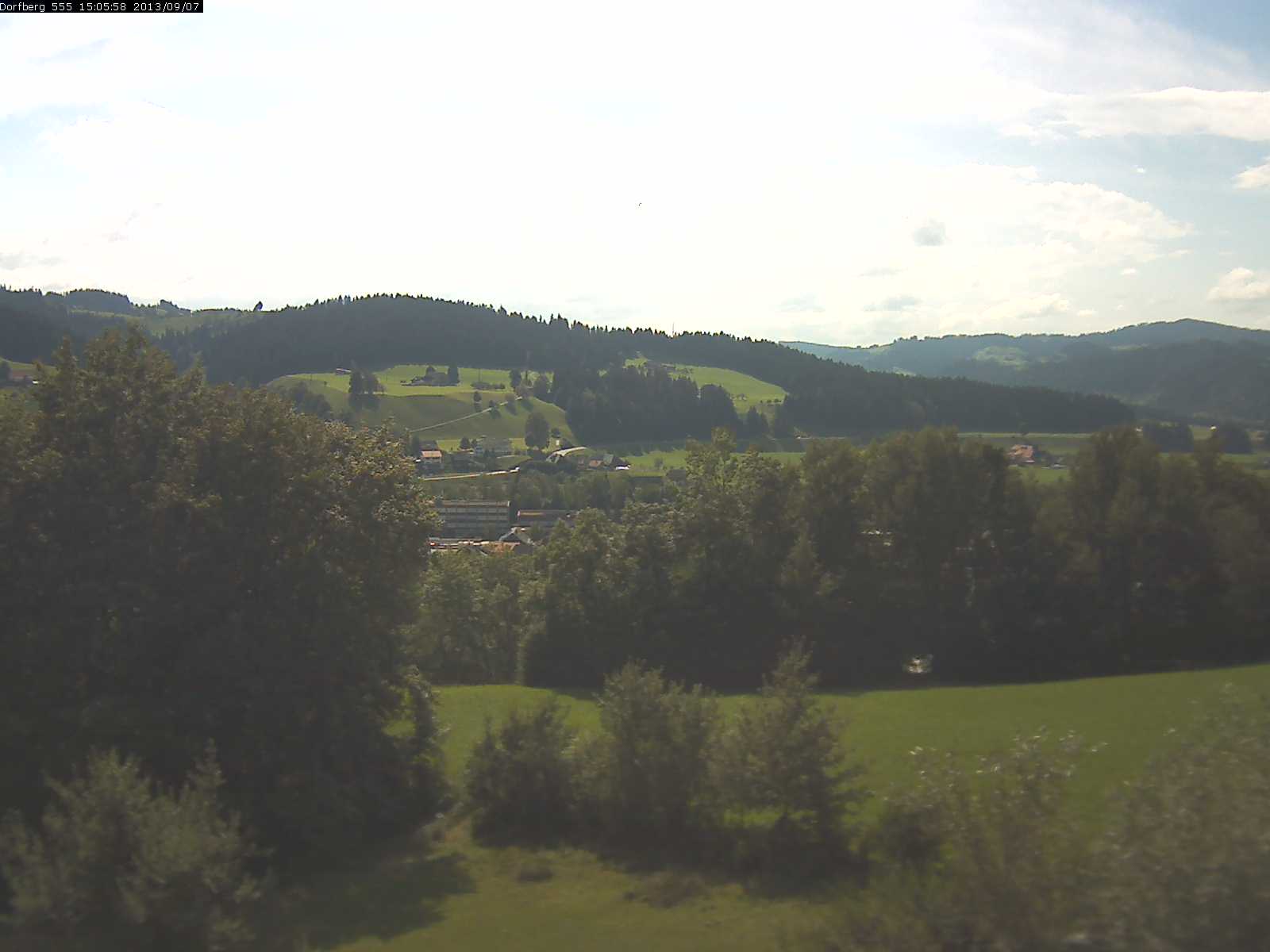 Webcam-Bild: Aussicht vom Dorfberg in Langnau 20130907-150600