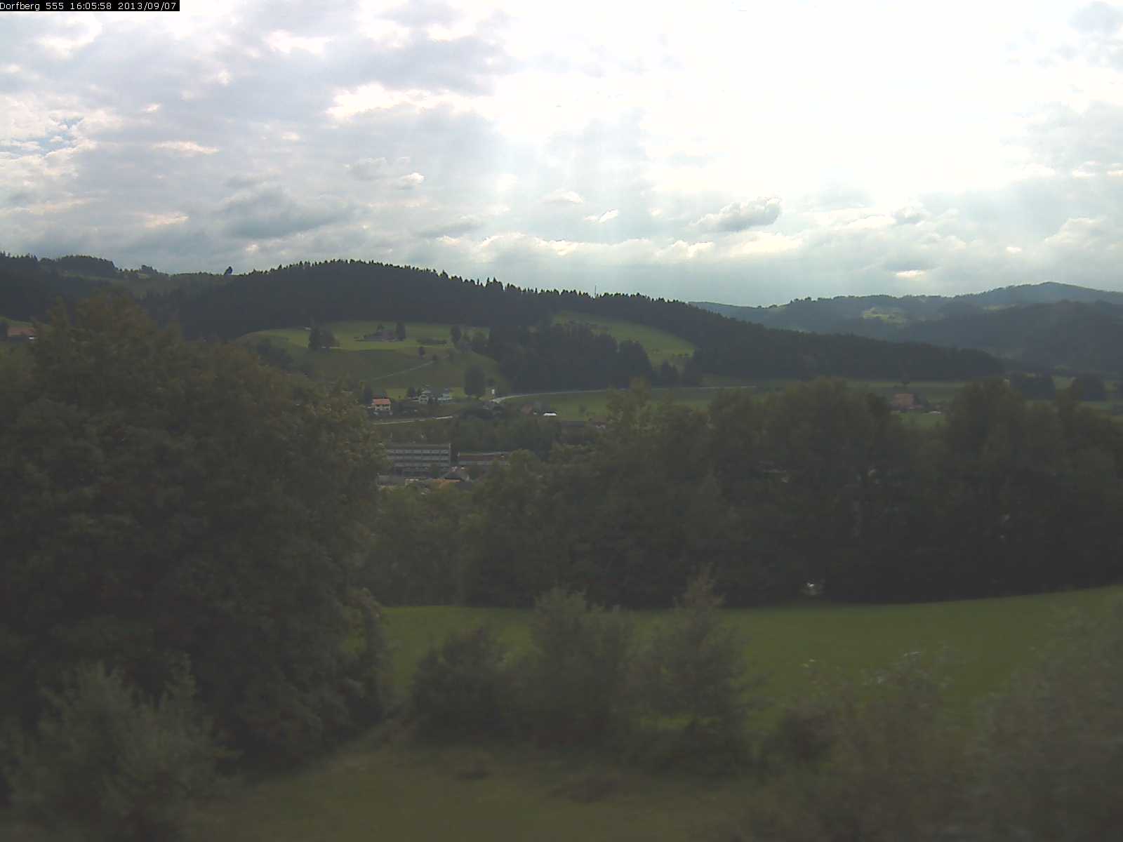 Webcam-Bild: Aussicht vom Dorfberg in Langnau 20130907-160600