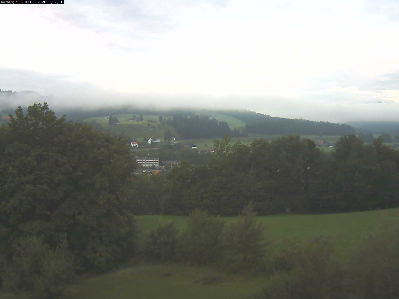 Webcam-Bild: Aussicht vom Dorfberg in Langnau 20130911-070600