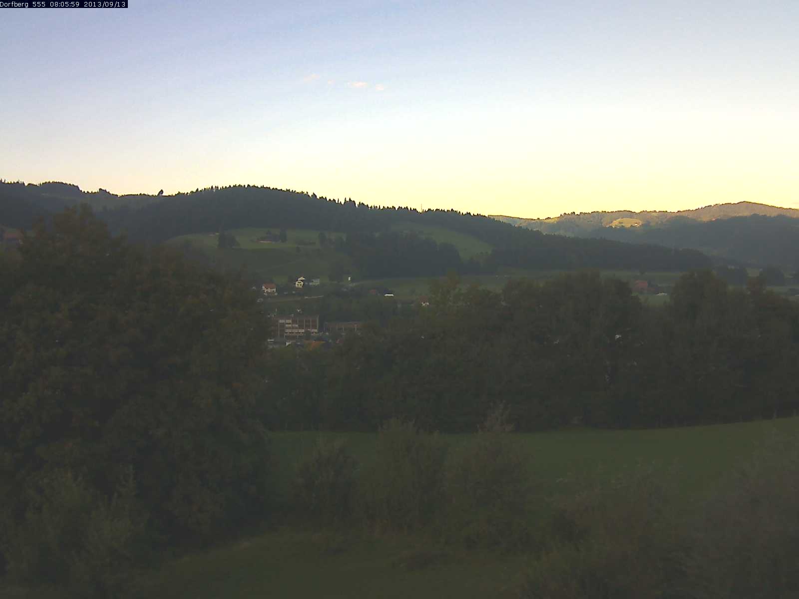 Webcam-Bild: Aussicht vom Dorfberg in Langnau 20130913-080600